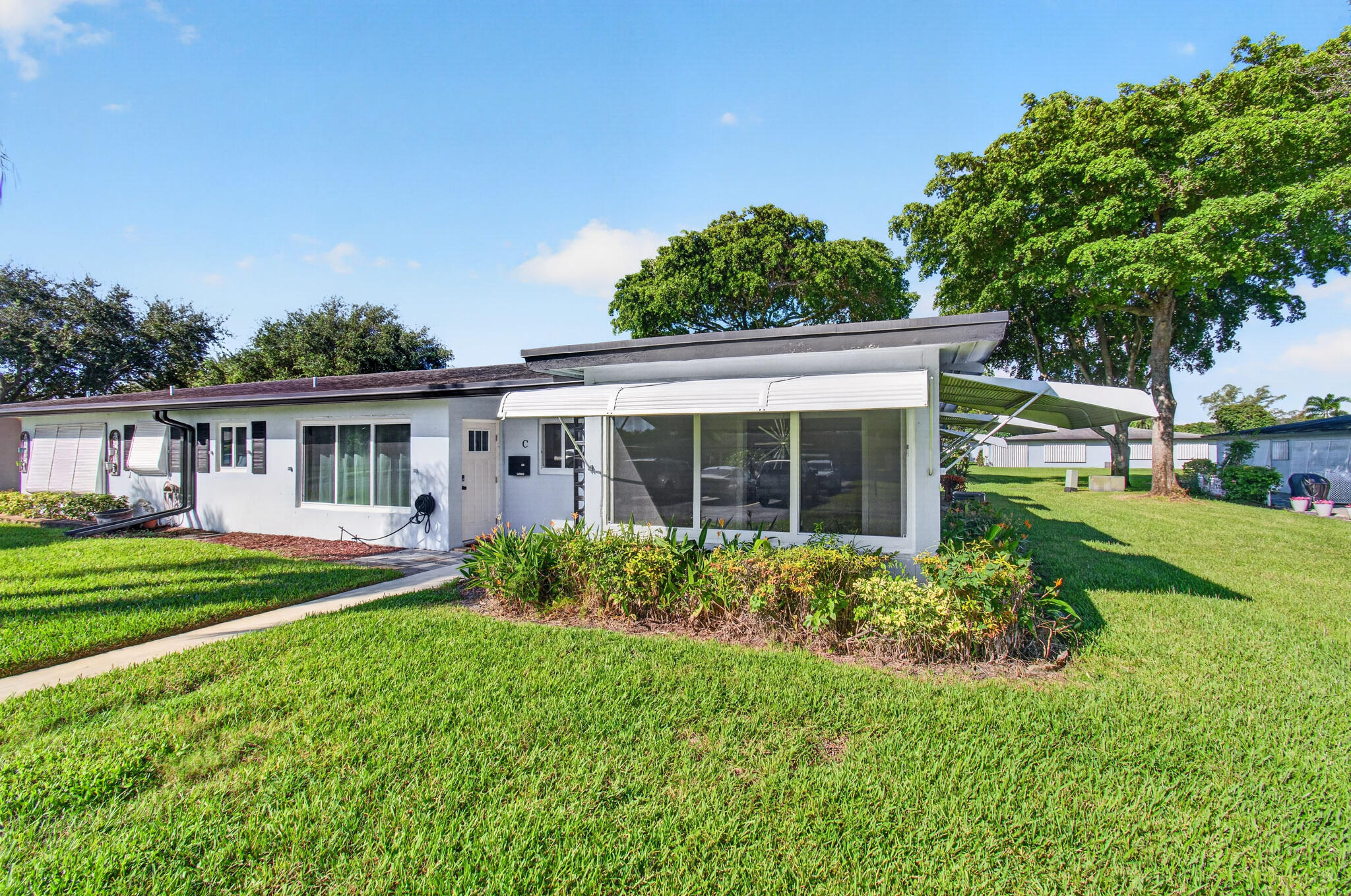 455 High Point Boulevard Unit D — photo