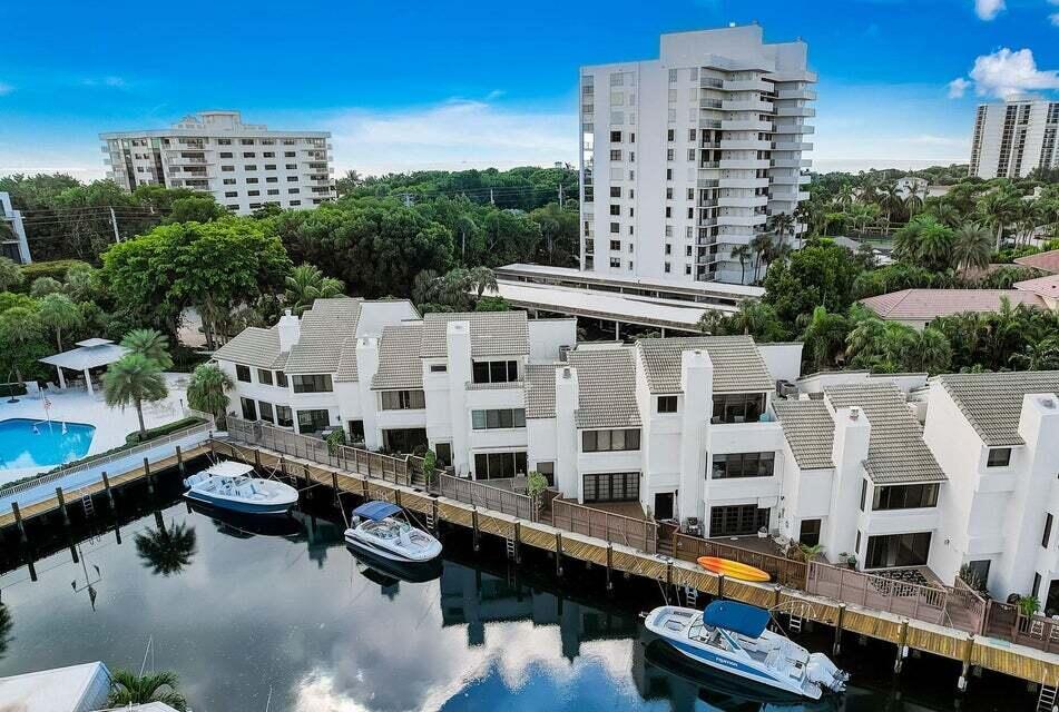 1127 Boca Cove Lane — photo