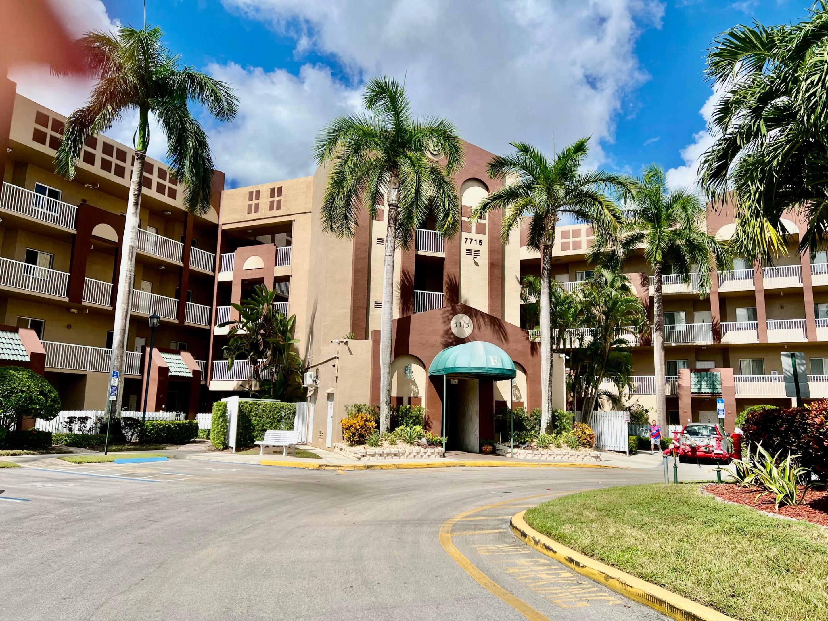 7715 Southampton Terrace Unit 415 — photo