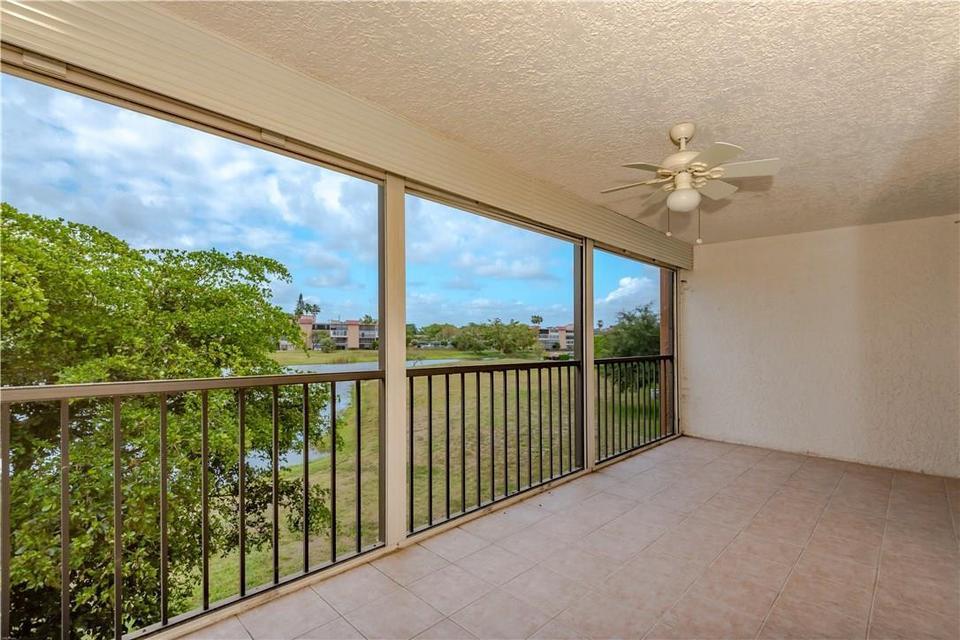 7230 Lake Cir Drive Unit 205 — photo