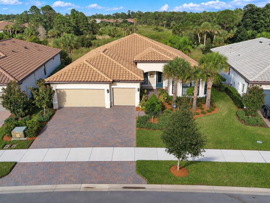 3798 White Alder Way — photo