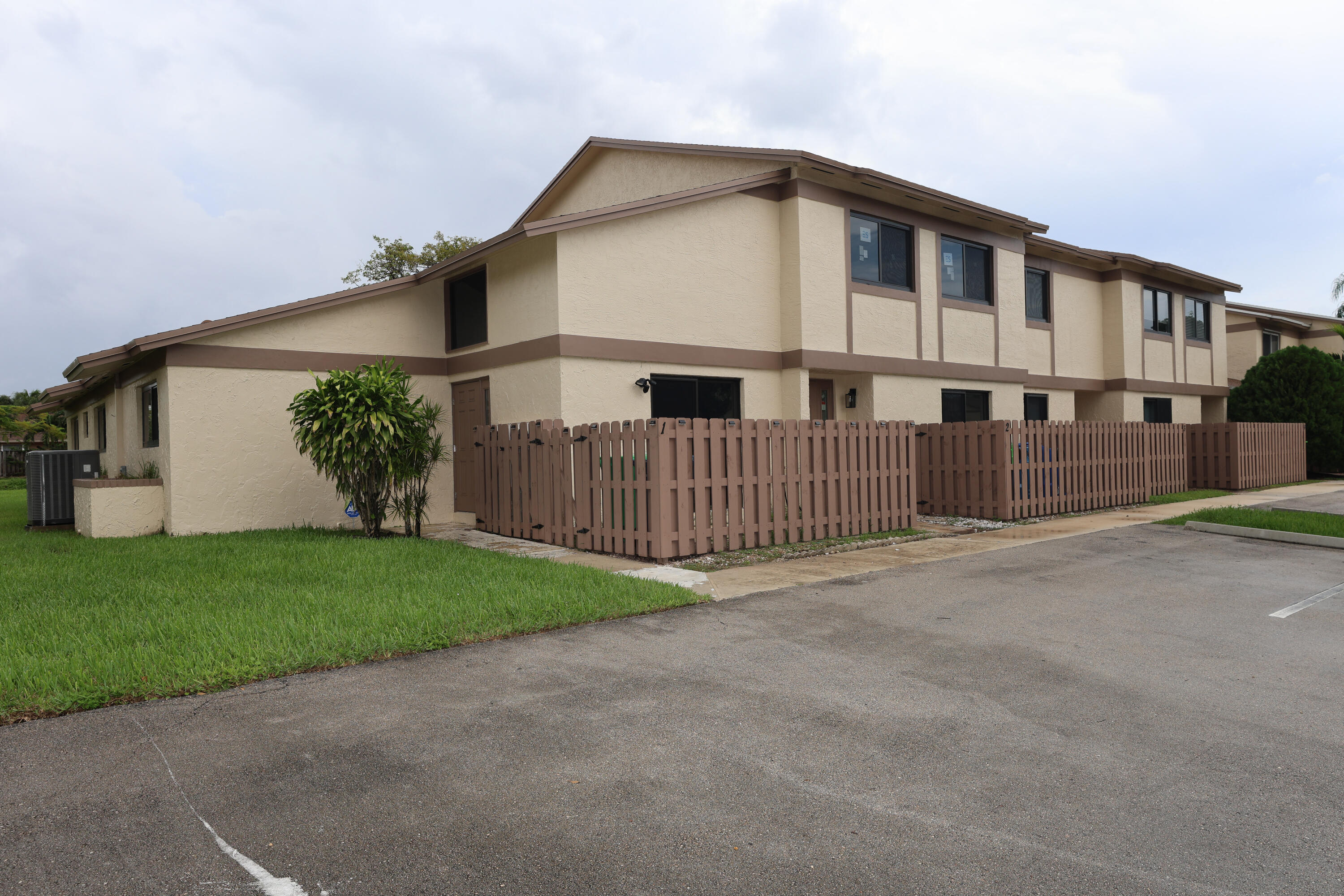 10675 NW 30th Place Unit 2 — photo