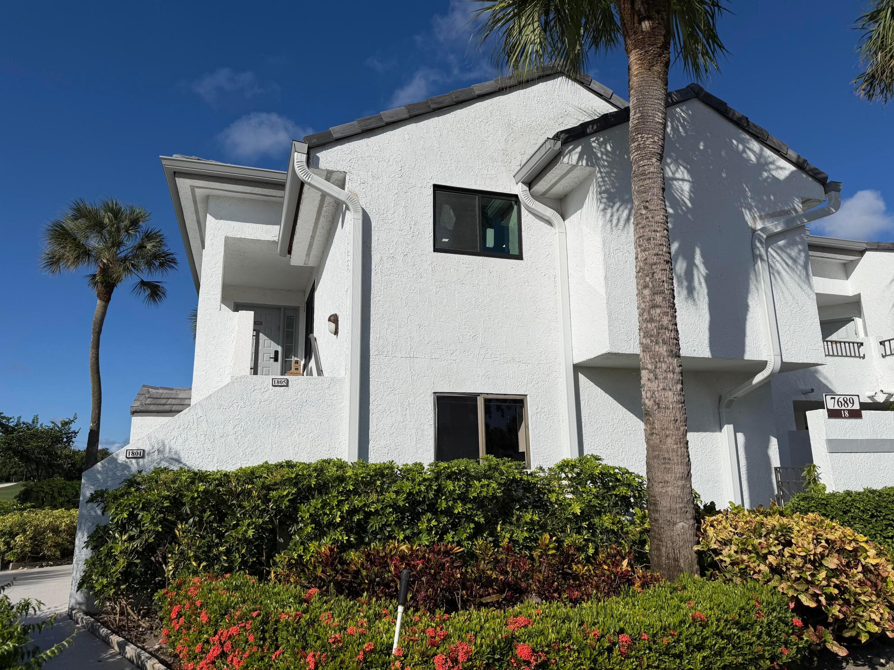 7689 Glendevon Lane Unit 1805 — photo