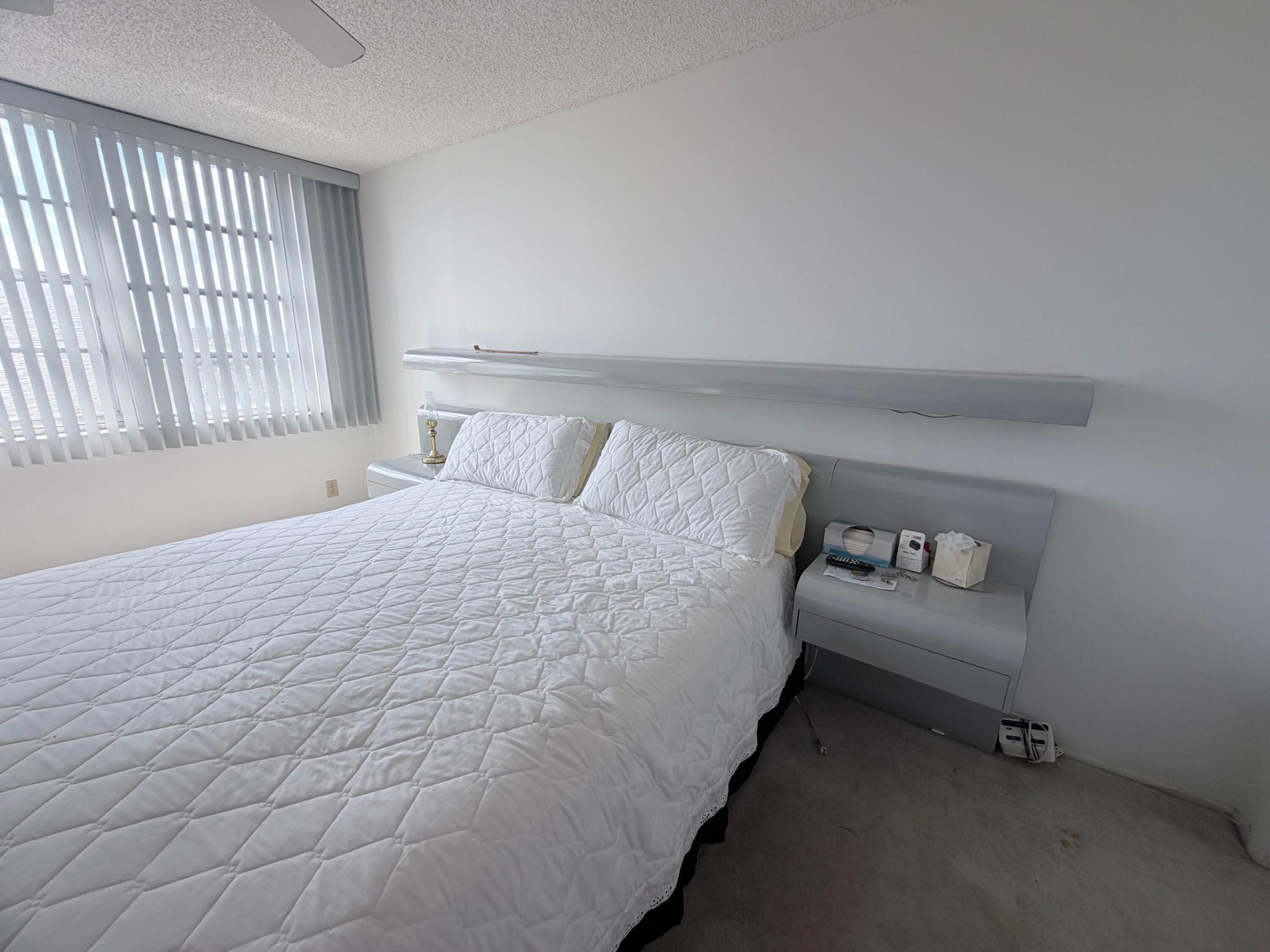 3510 Oaks Way Unit 502 — photo