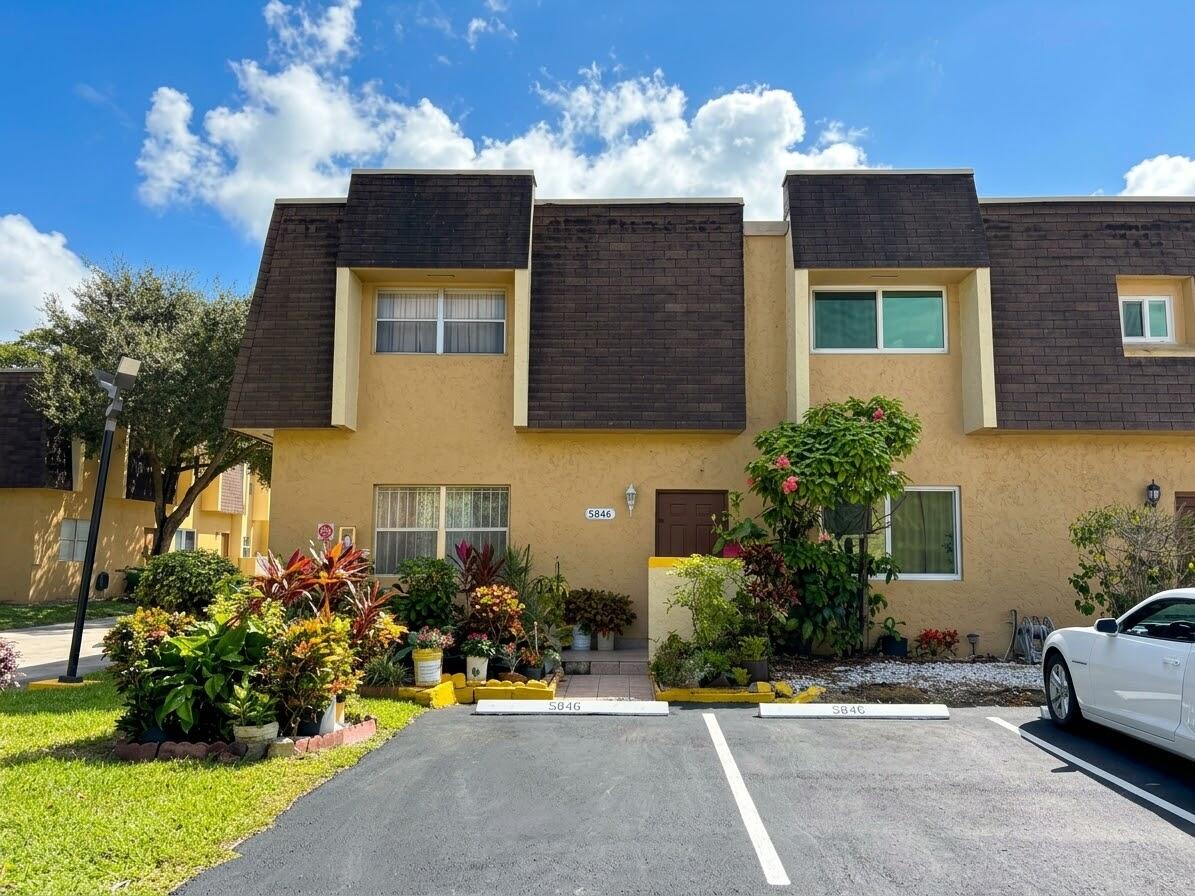 5846 Blueberry Court Unit 69 — photo