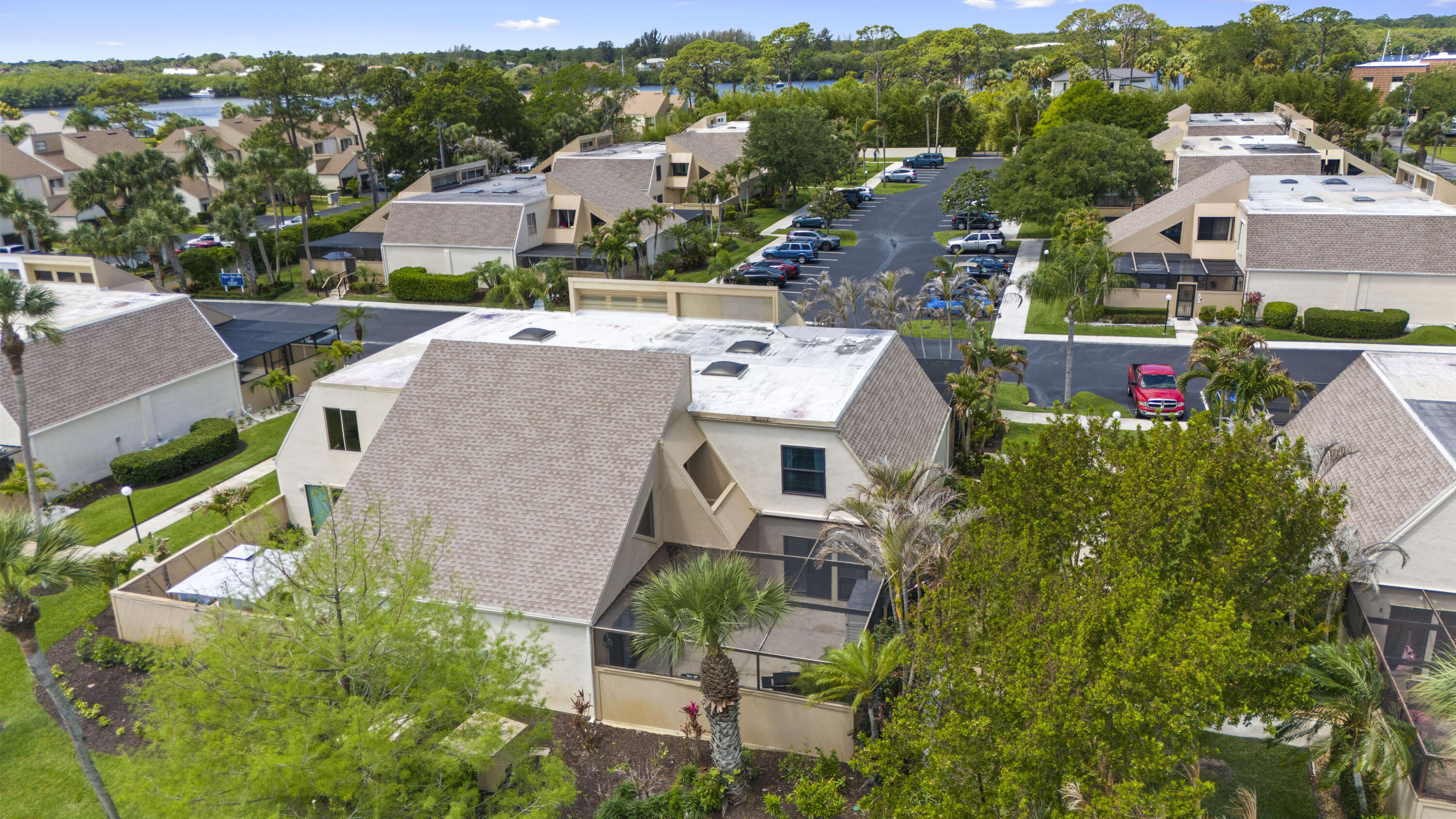 1100 SE Mitchell Avenue Unit 204 — photo