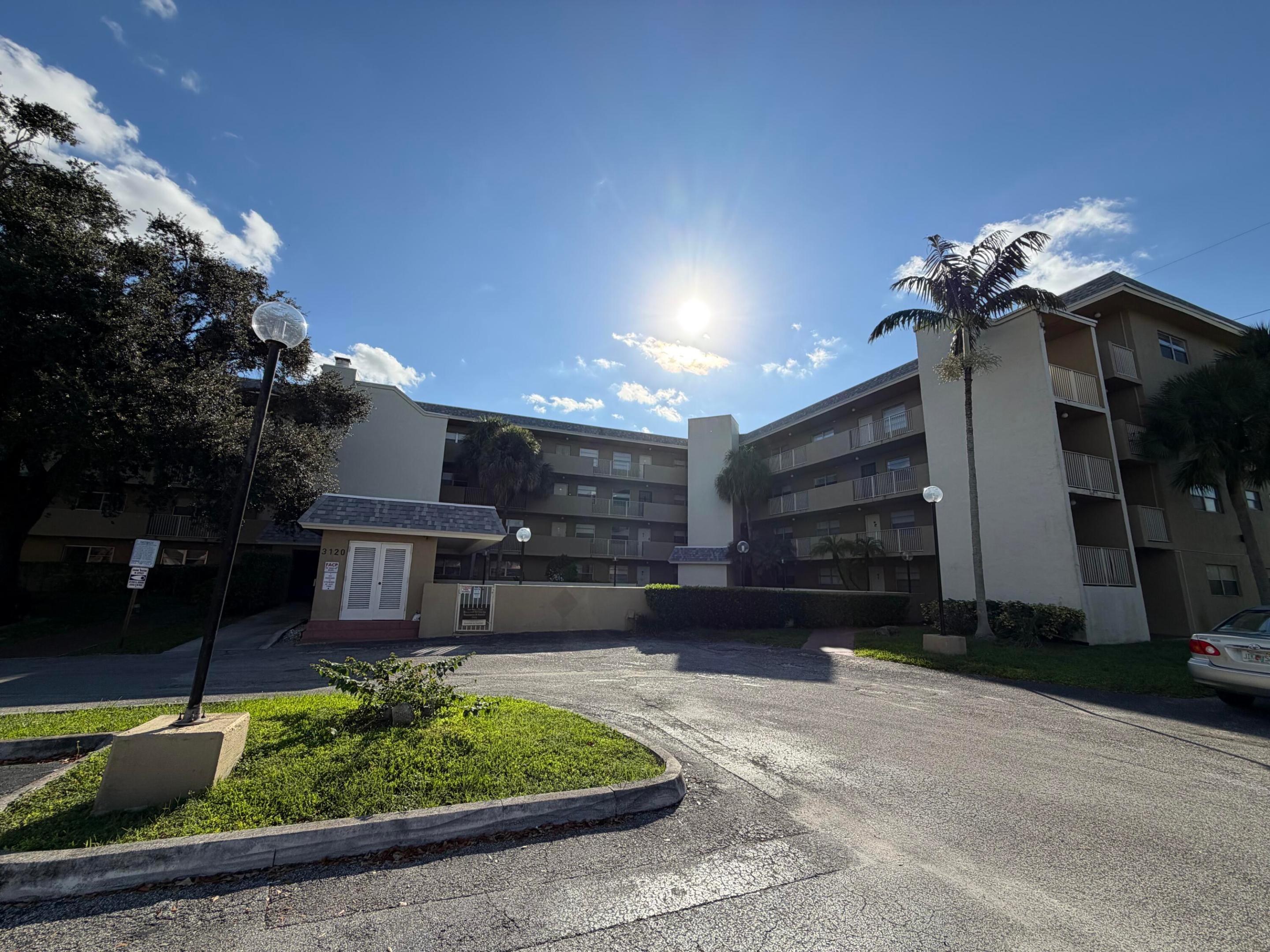3120 N Pine Island Road Unit 403 — photo