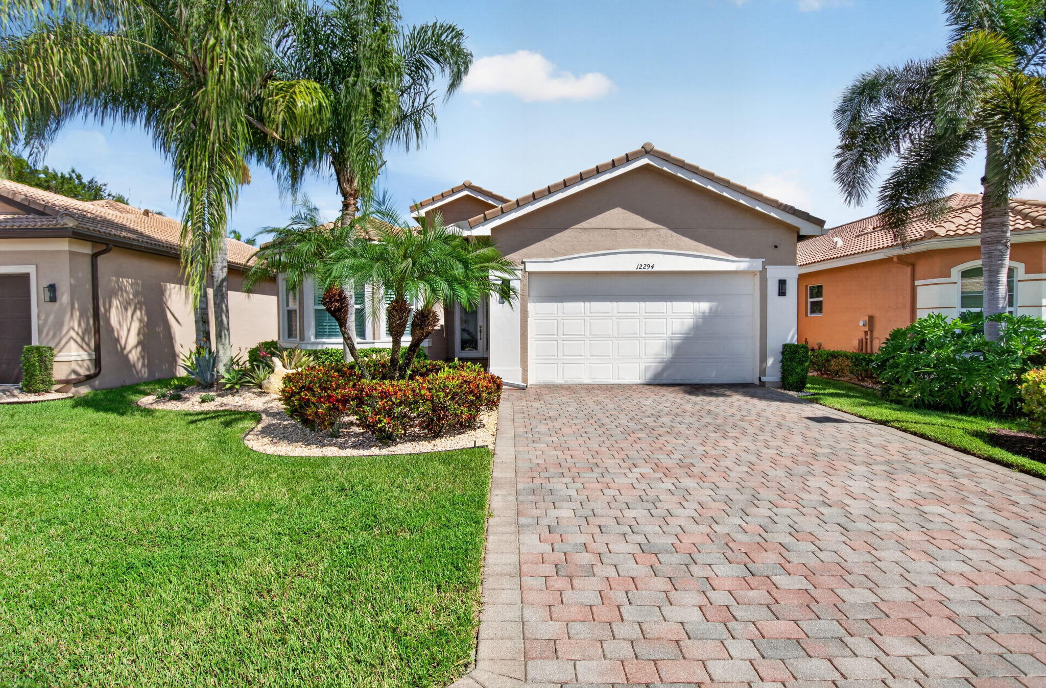 12294 Cascade Valley Lane — photo