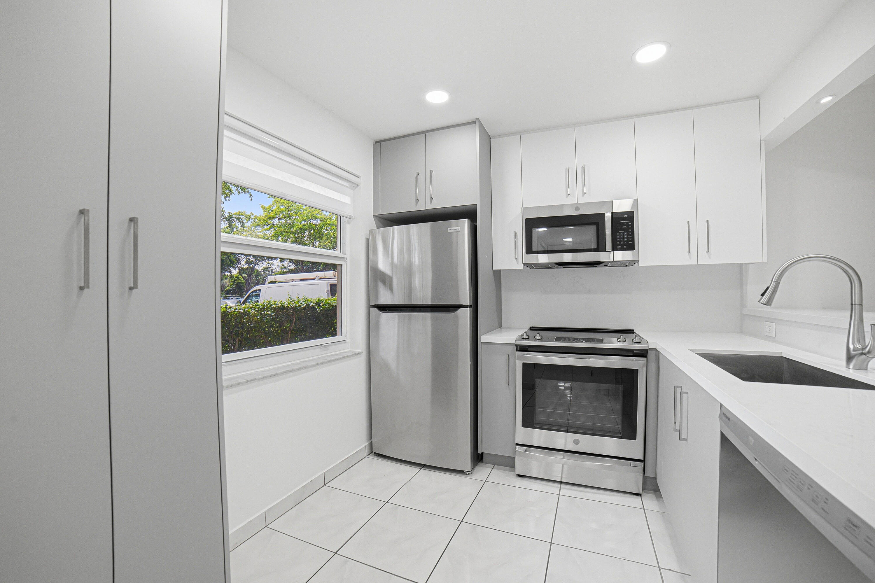 3121 NW 47th Avenue Unit 109 — photo