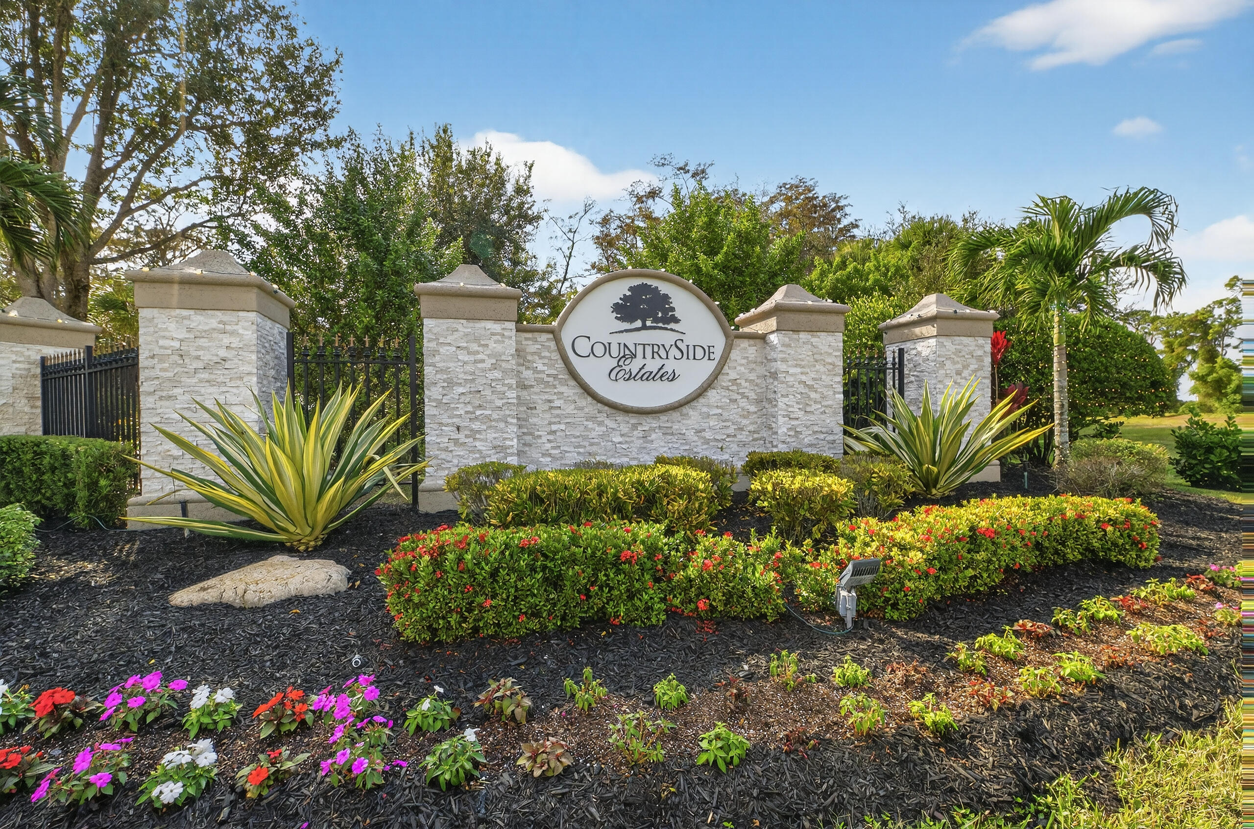 10625 Oak Meadow Lane — photo
