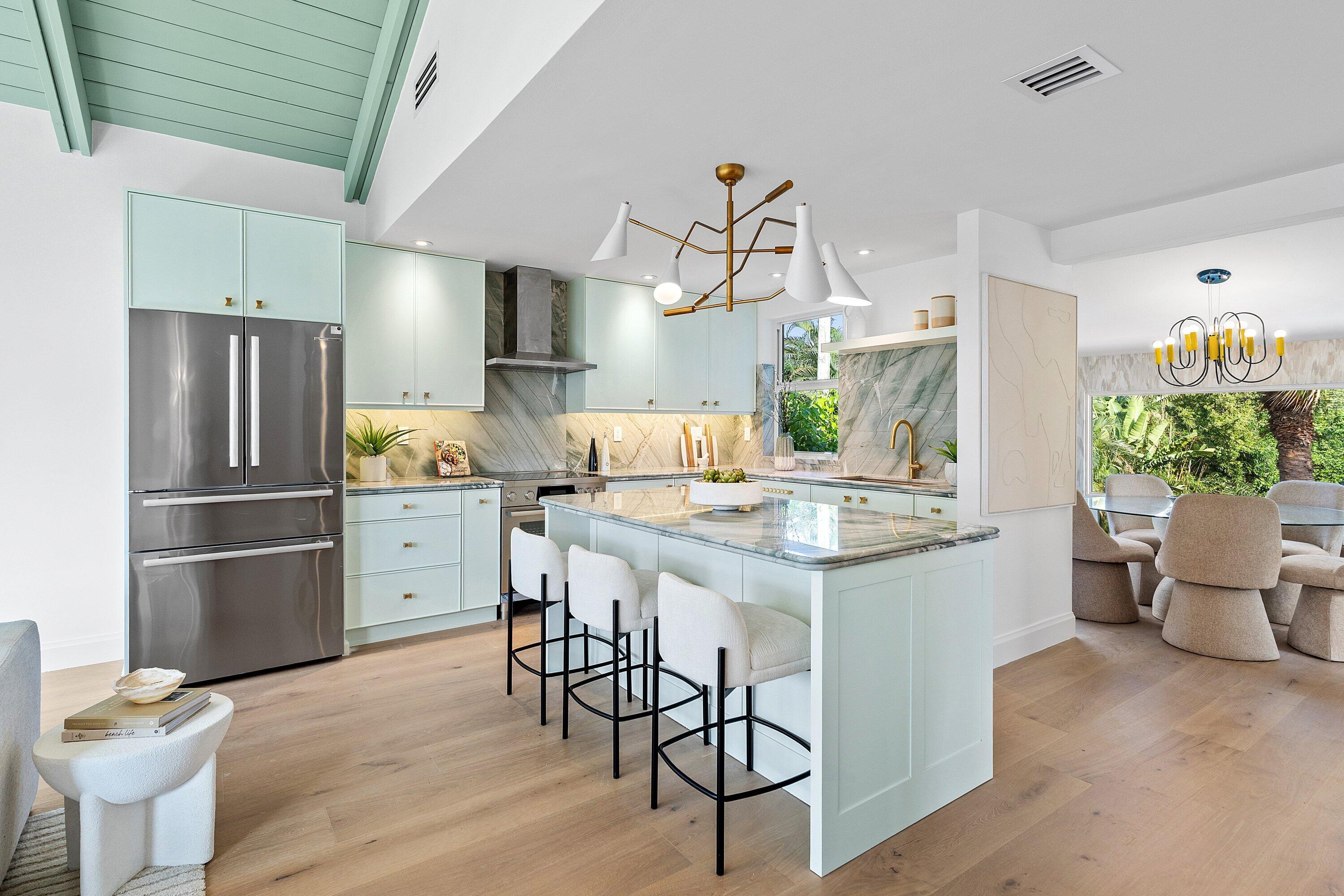 320 S Ocean Upper C — photo
