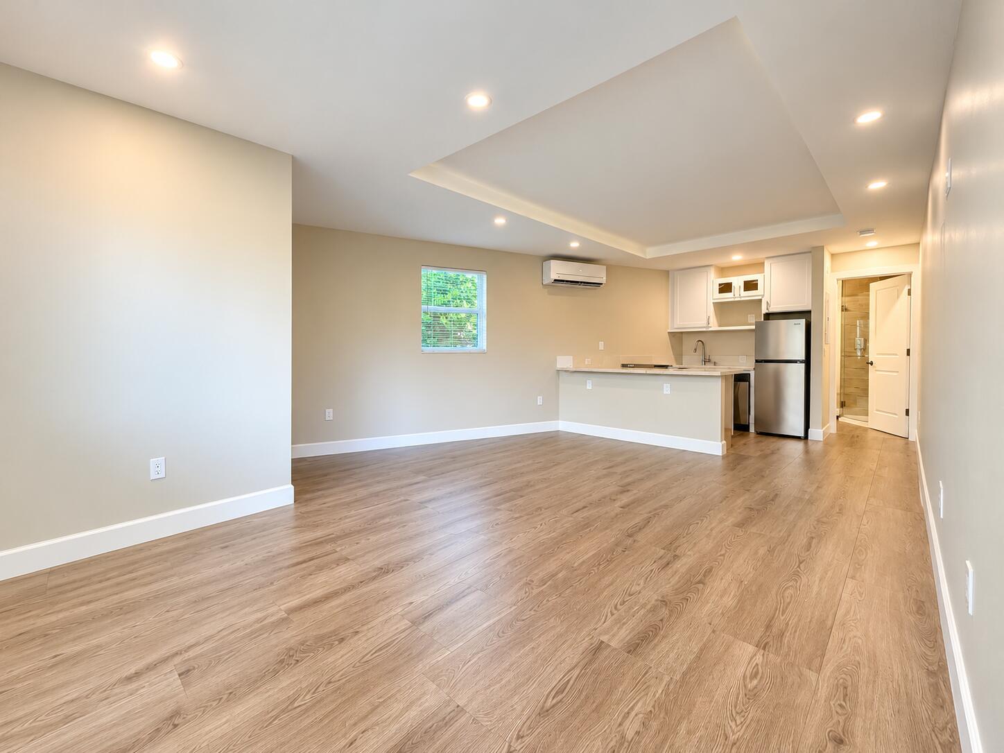 898 SE 2nd Place Unit 1 — photo