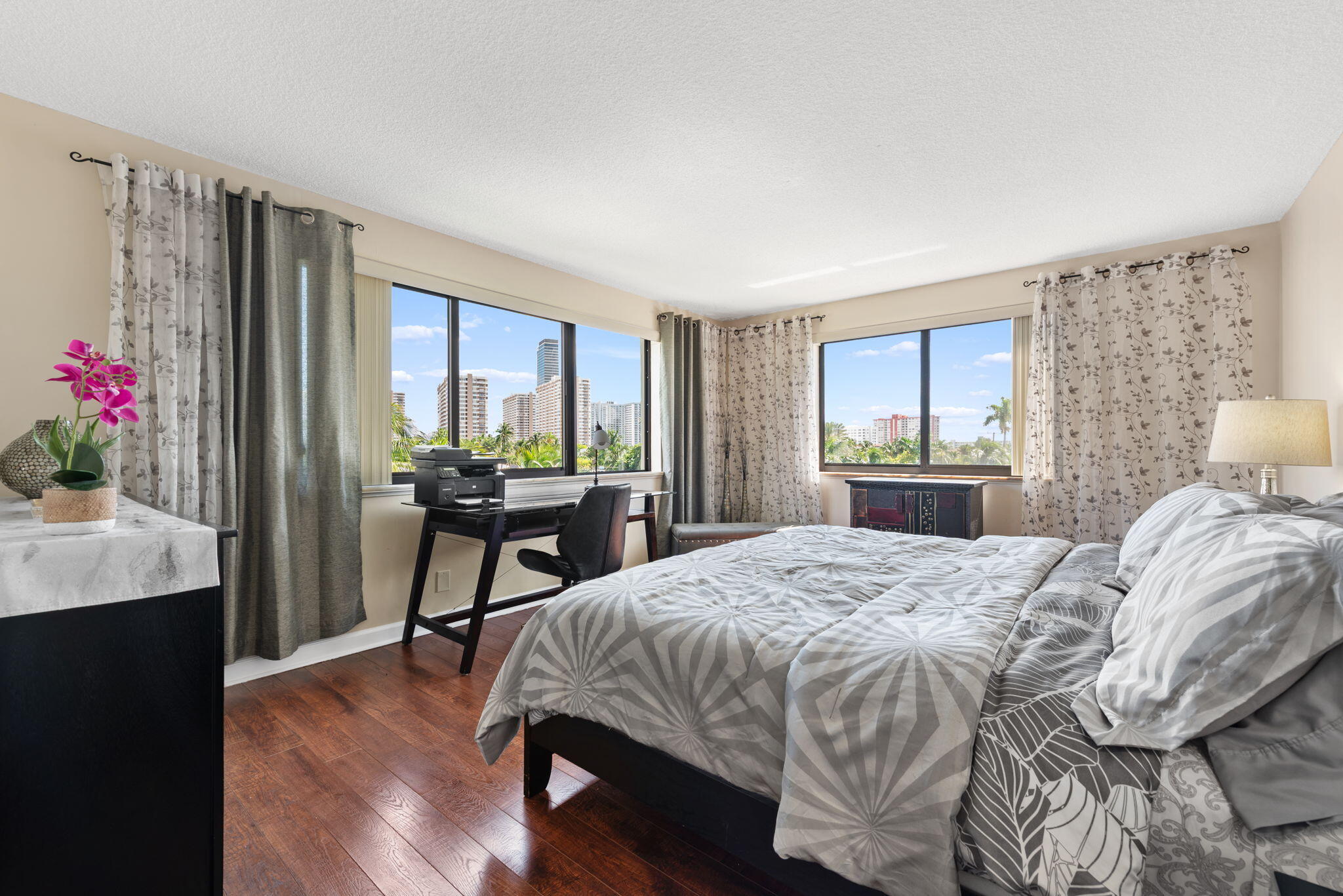 301 Golden Isles Drive Unit 401 — photo