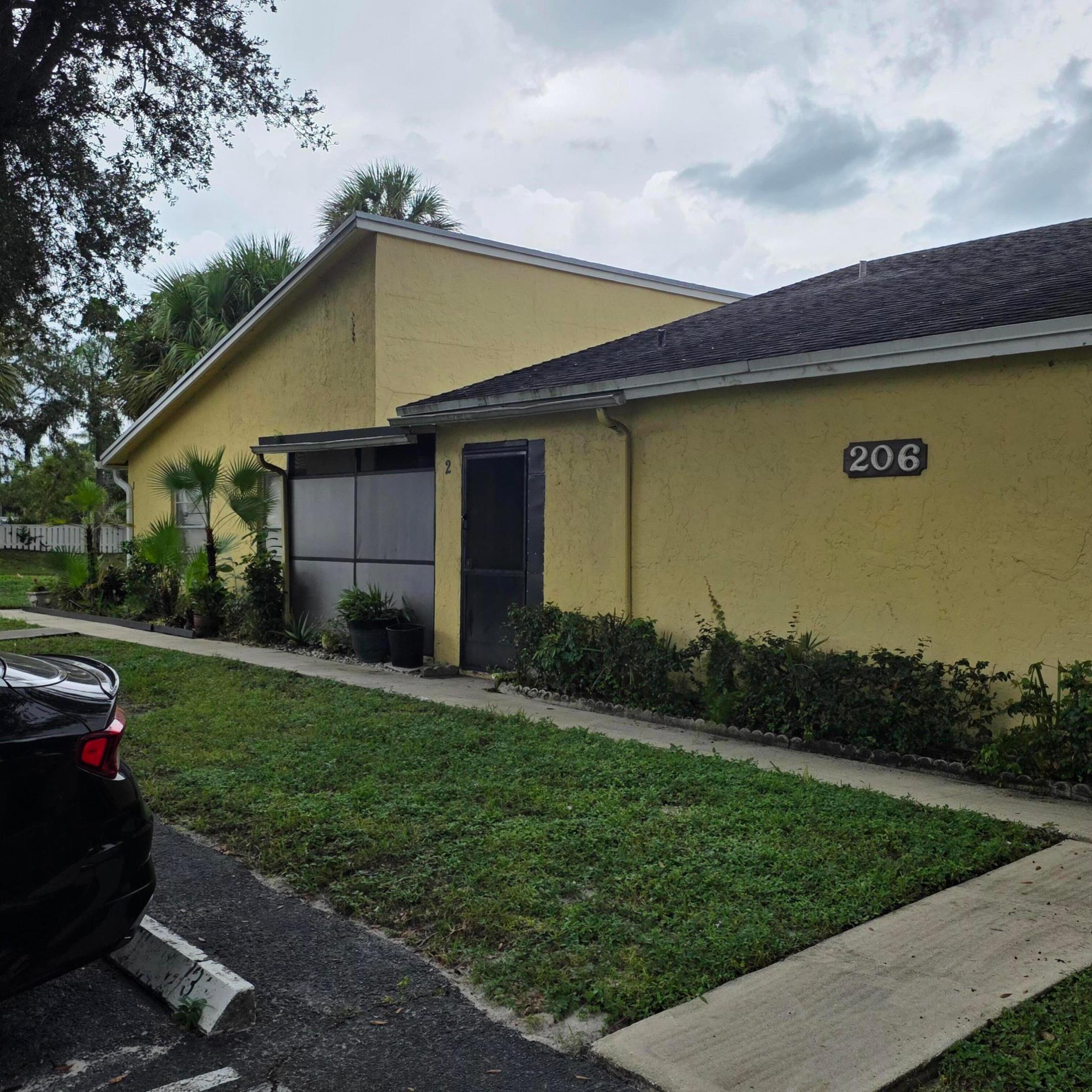 206 Sparrow Drive Unit 2 — photo