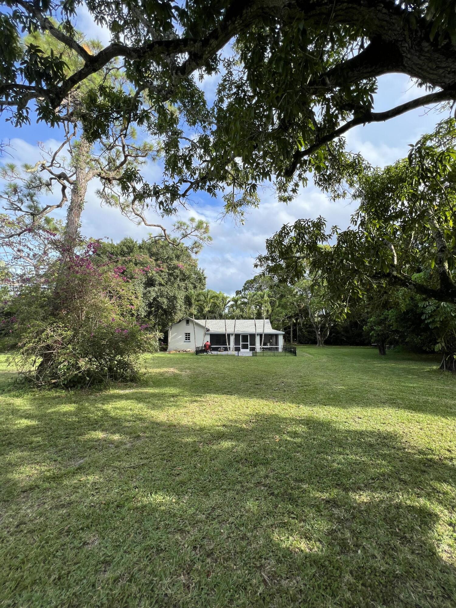 4170 Manor Forest Boulevard — photo