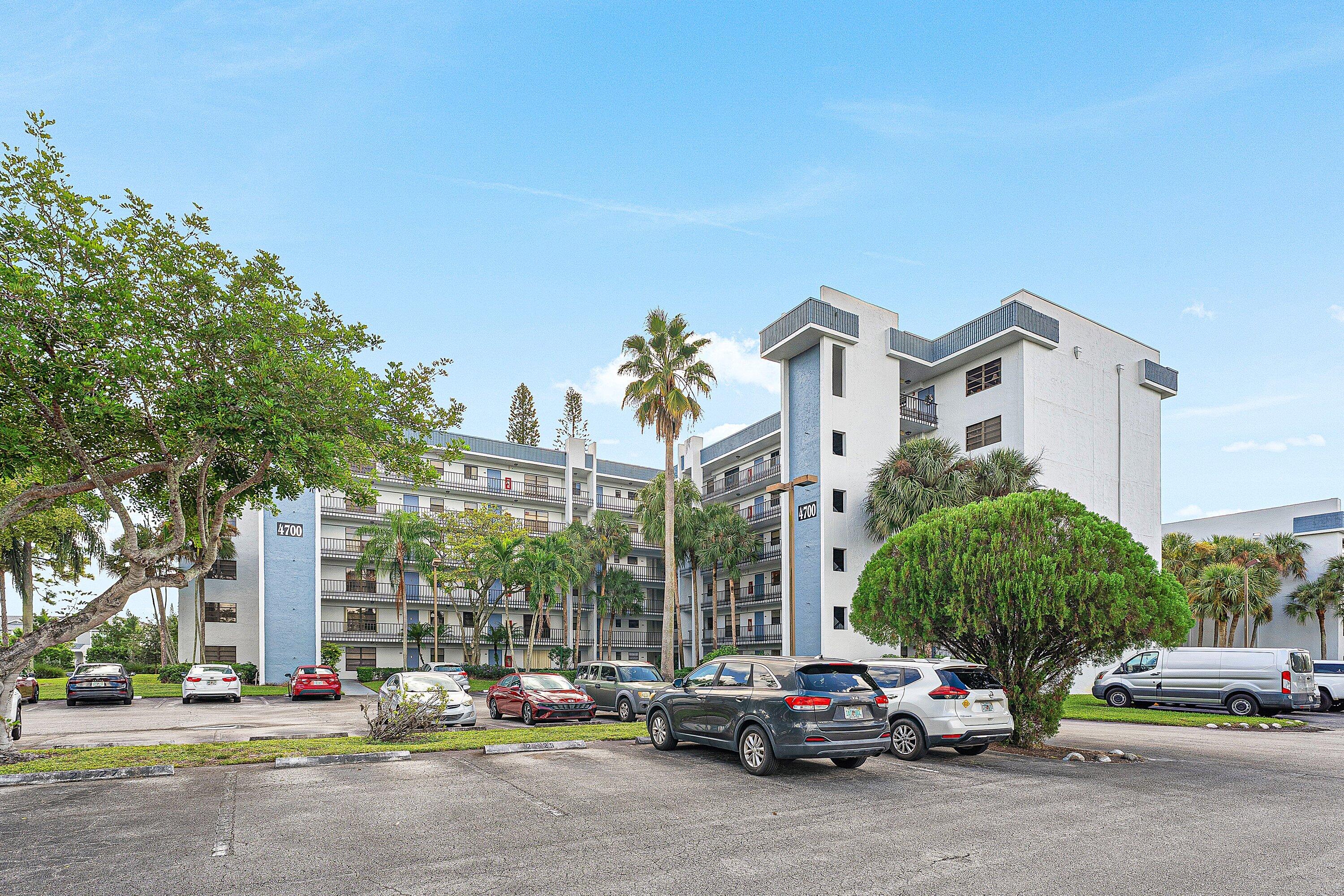 4700 Lucerne Lakes Blvd W Unit 306 — photo