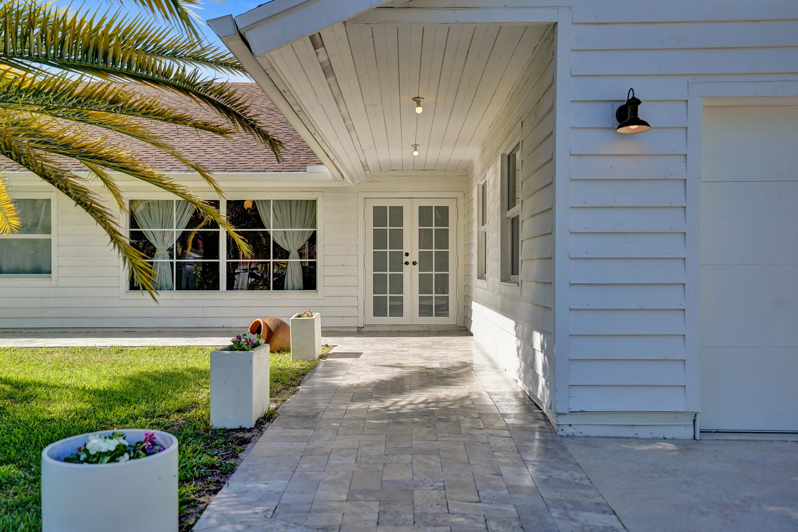 271 Oregon Lane, Boca Raton, FL 33487 — photo 2