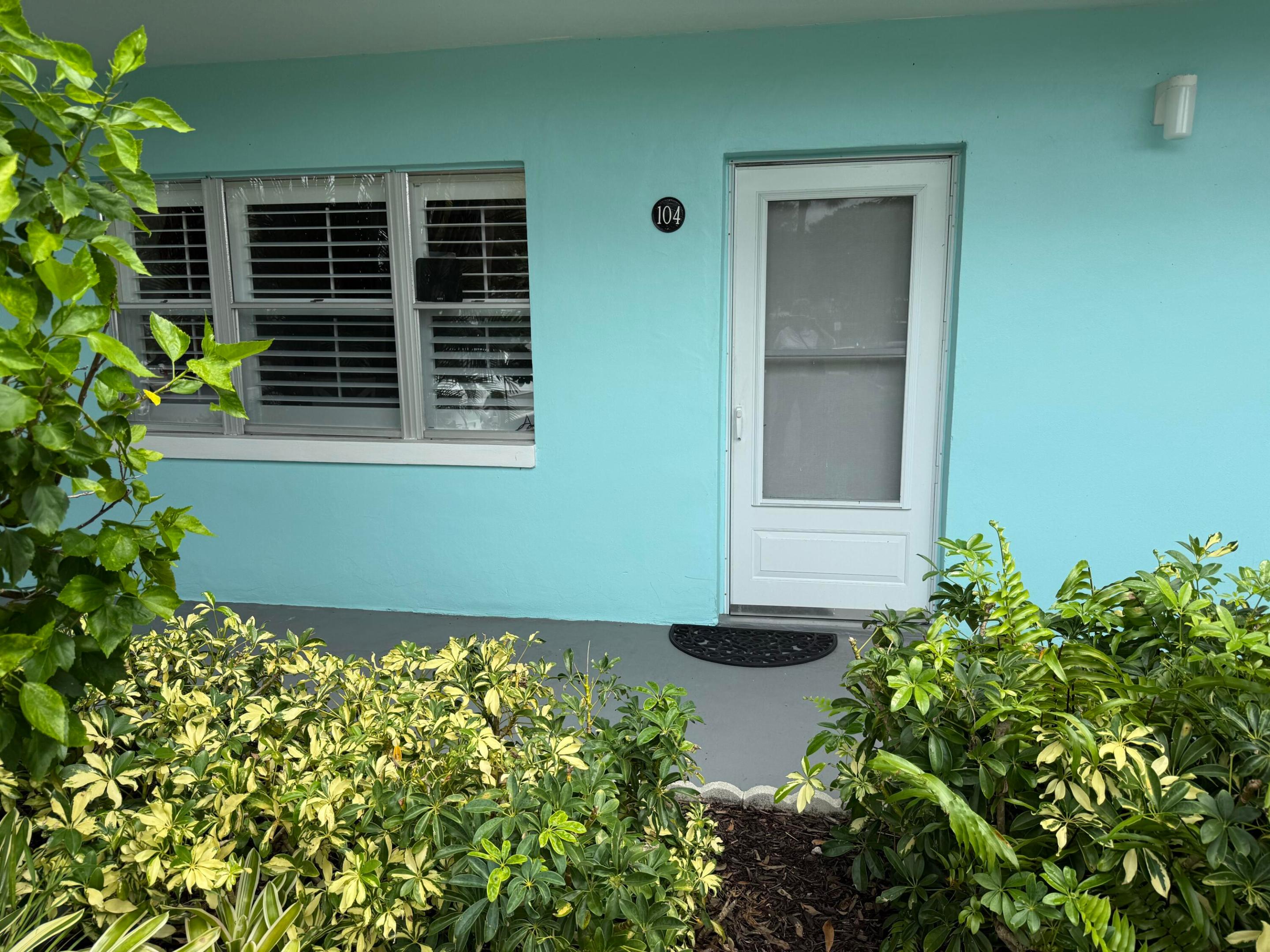 1200 Colonnades Drive Unit 104 — photo