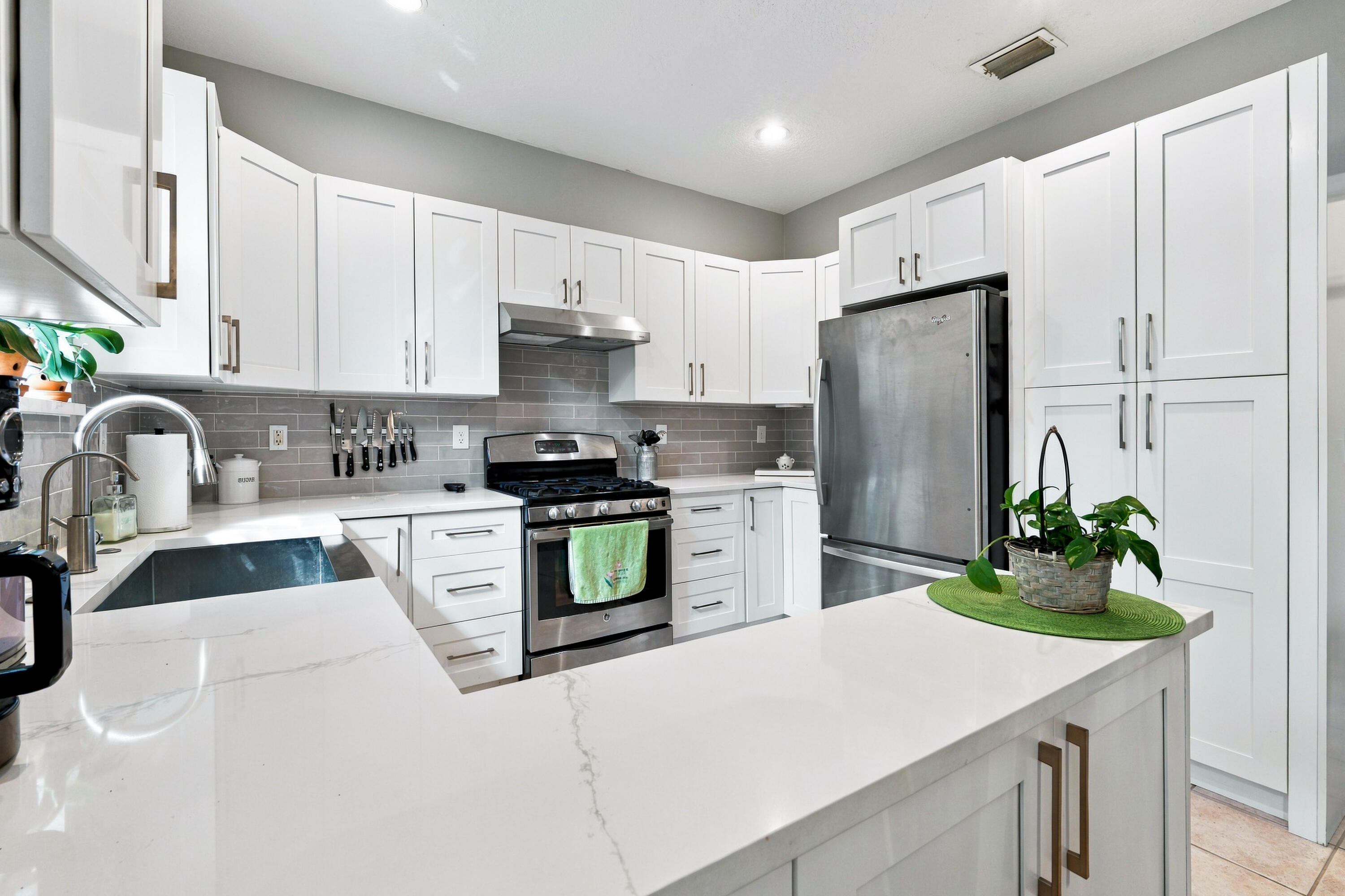 1034 Cape Cod Terrace — photo