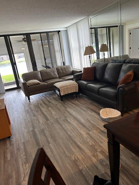 6501 Coral Lake Drive Unit 101 — photo