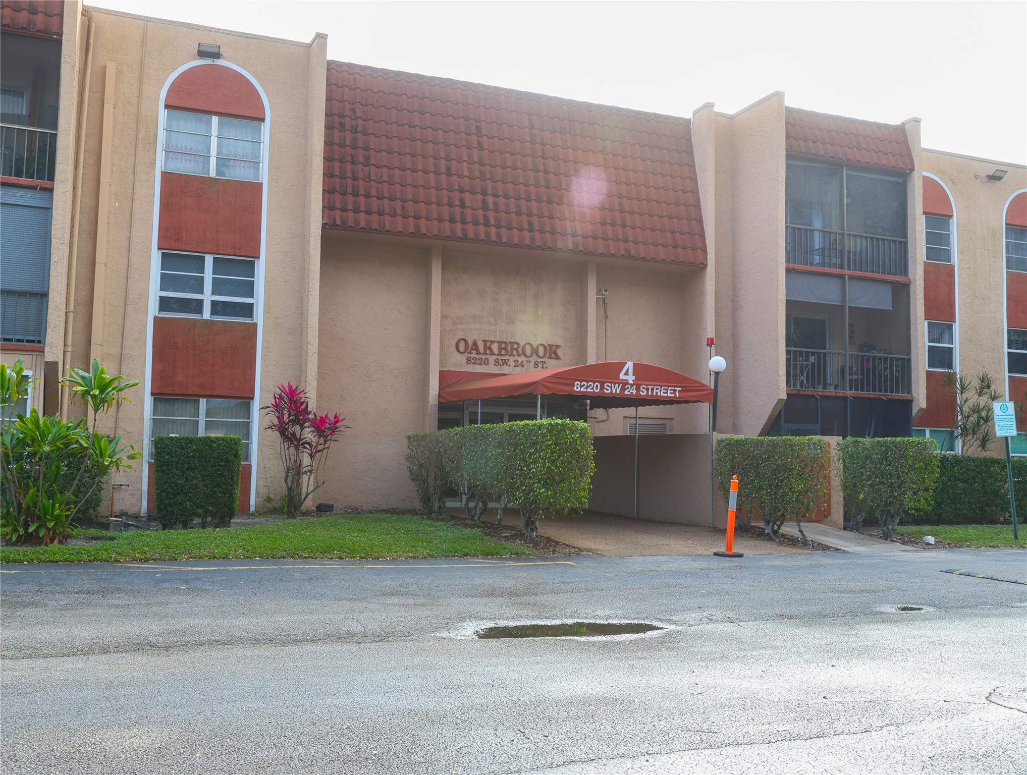 8220 SW 24th Street Unit 4114 — photo