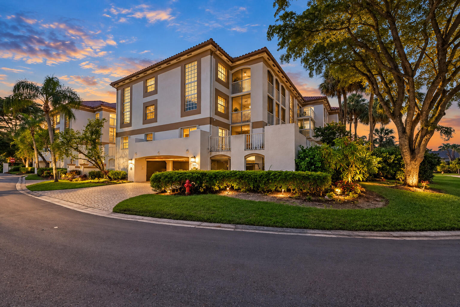7370 Orangewood Lane #208 — photo