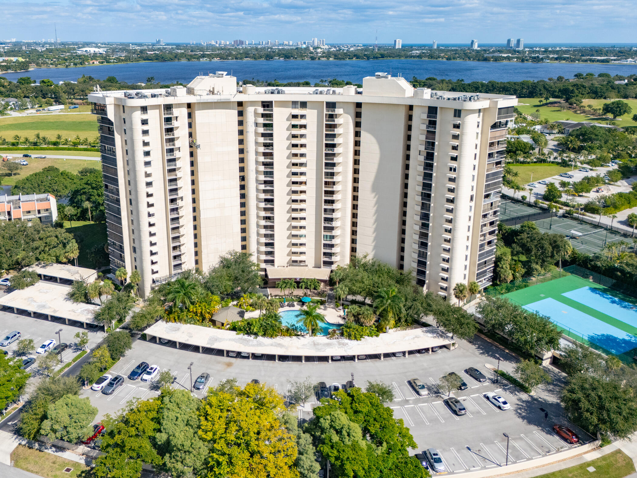 2480 Presidential Way Unit 1804 — photo