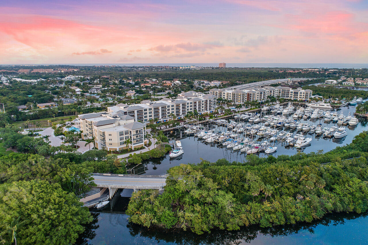 2720 Donald Ross Road Unit 301 — photo