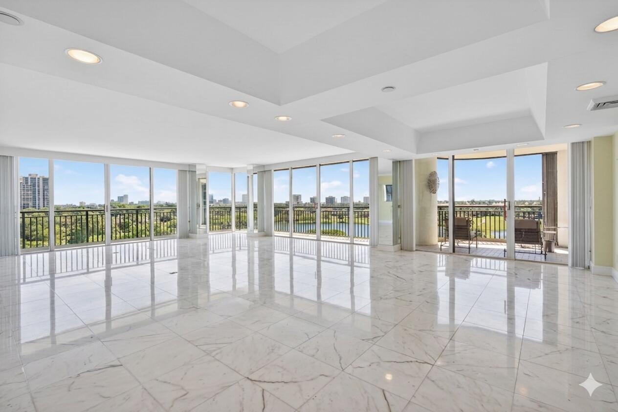 2427 Presidential Way Unit 803 — photo