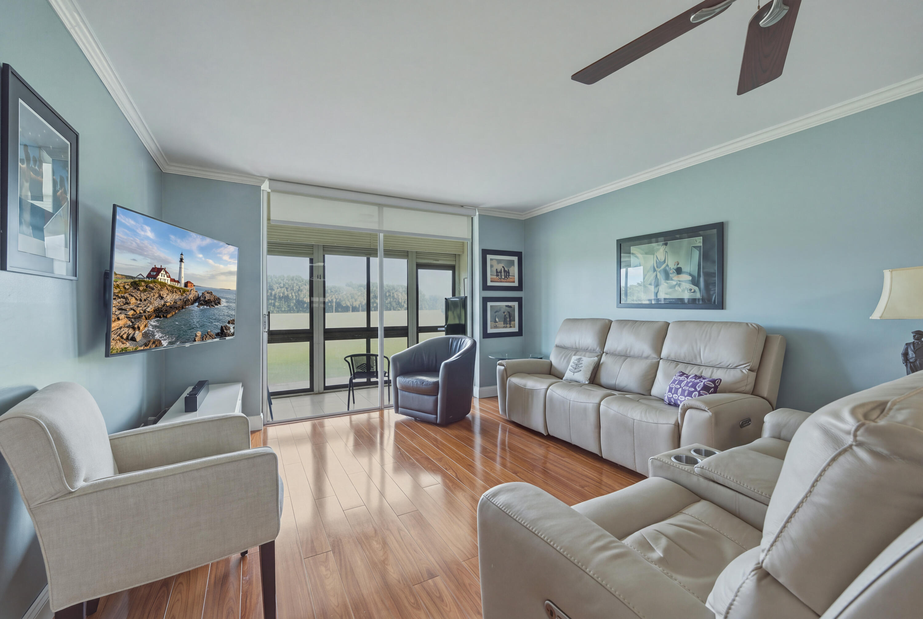 9411 N Hollybrook Lake Drive Unit 108 — photo