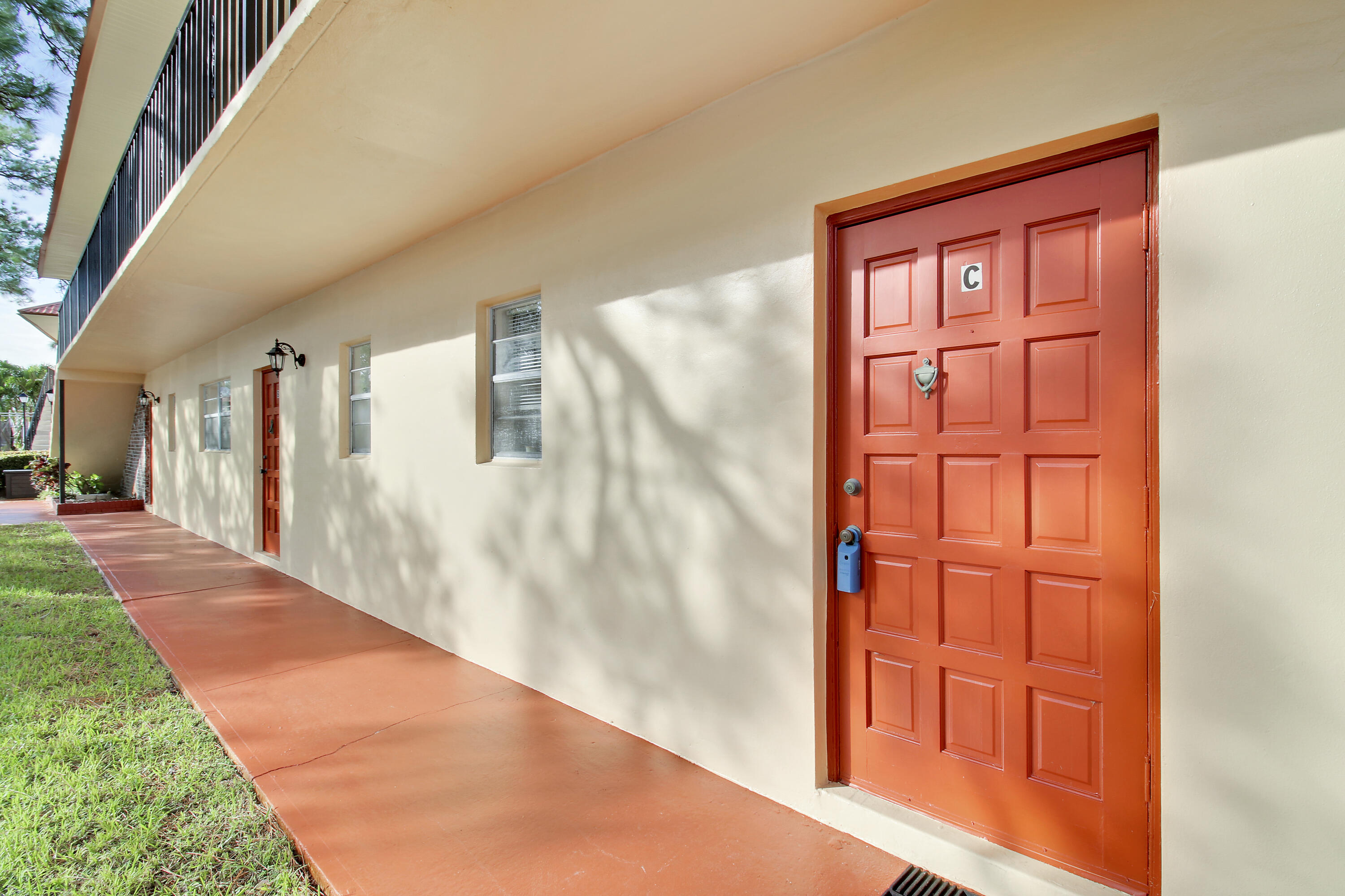 1989 SW Palm City Road Unit C — photo
