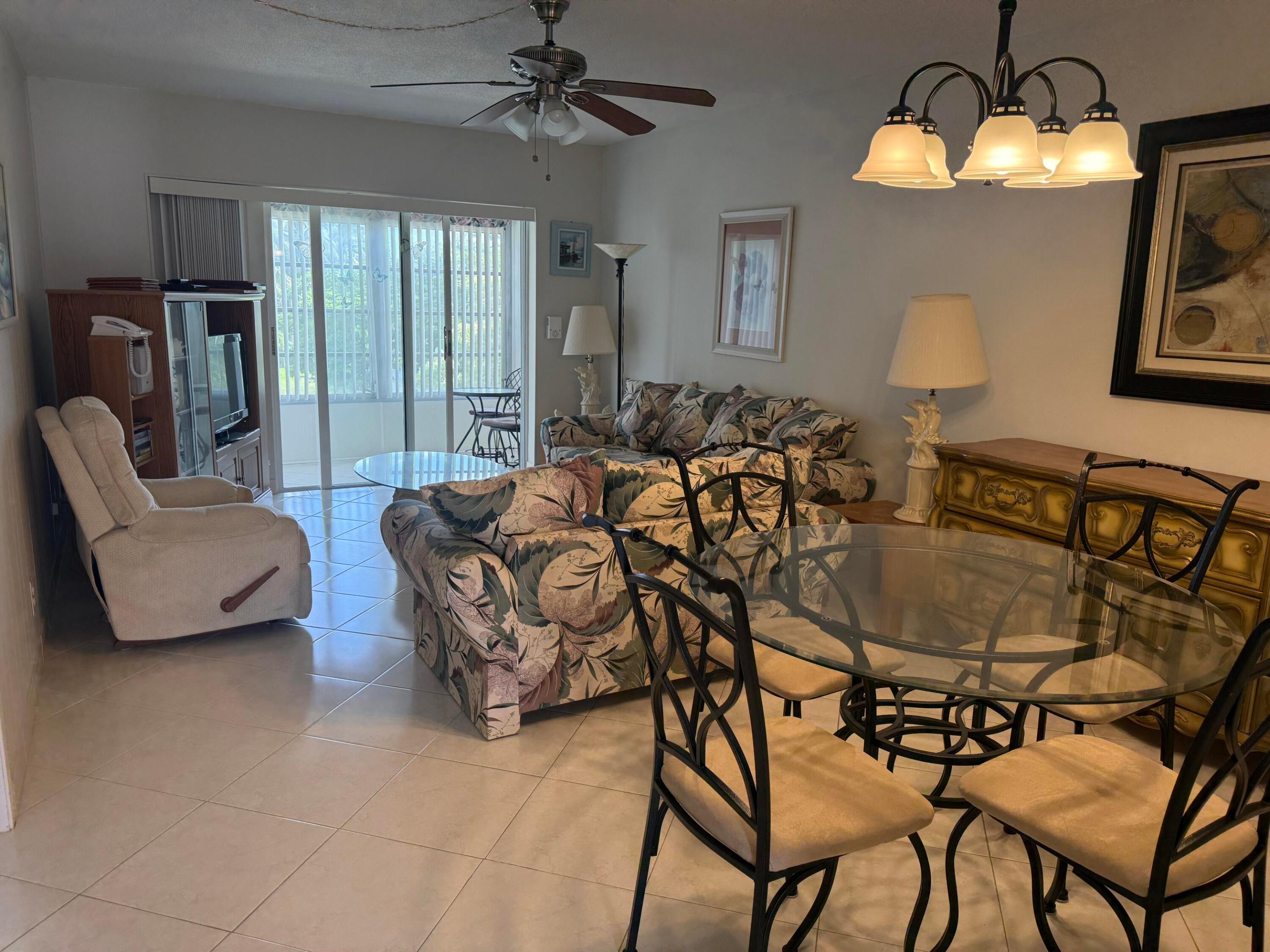 2800 NW 47th Terrace Unit 304B — photo