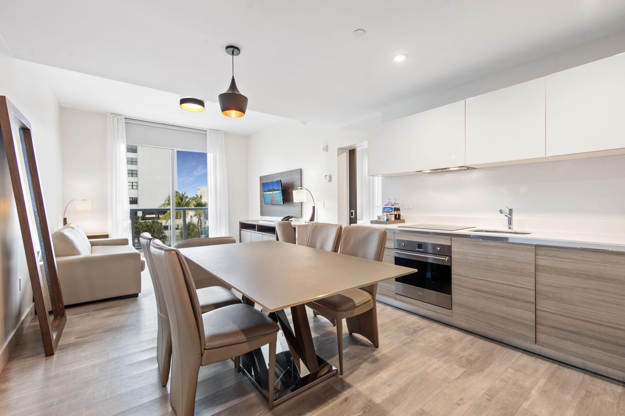 777 N Ocean Drive — photo