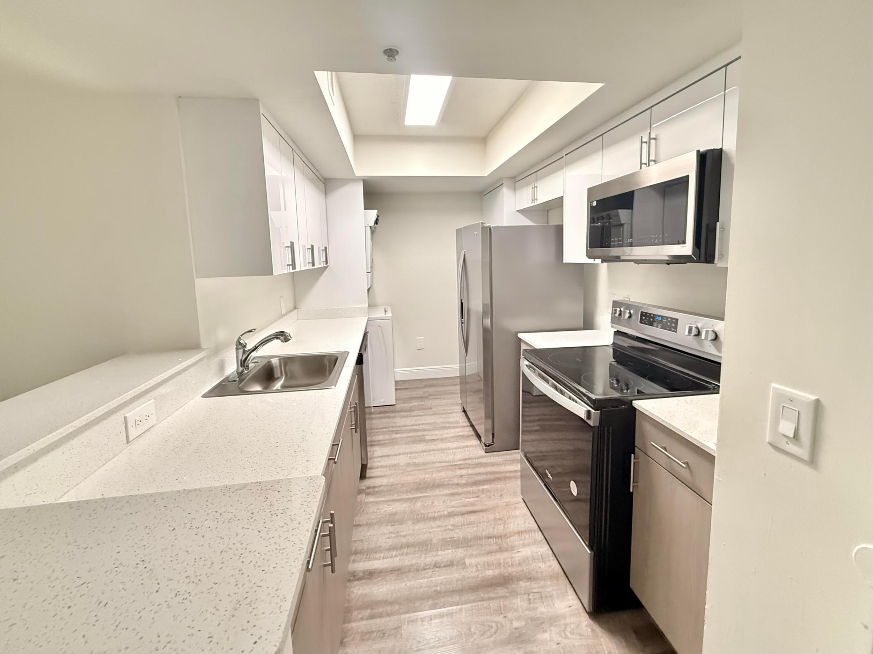 18335 NW 68 Avenue Unit 245-520 — photo