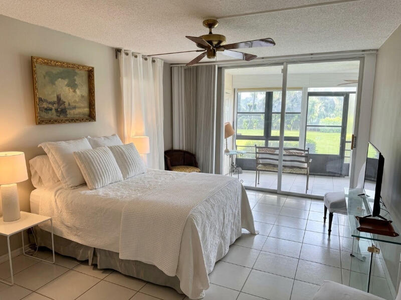 23099 Barwood Lane N Unit 101 — photo