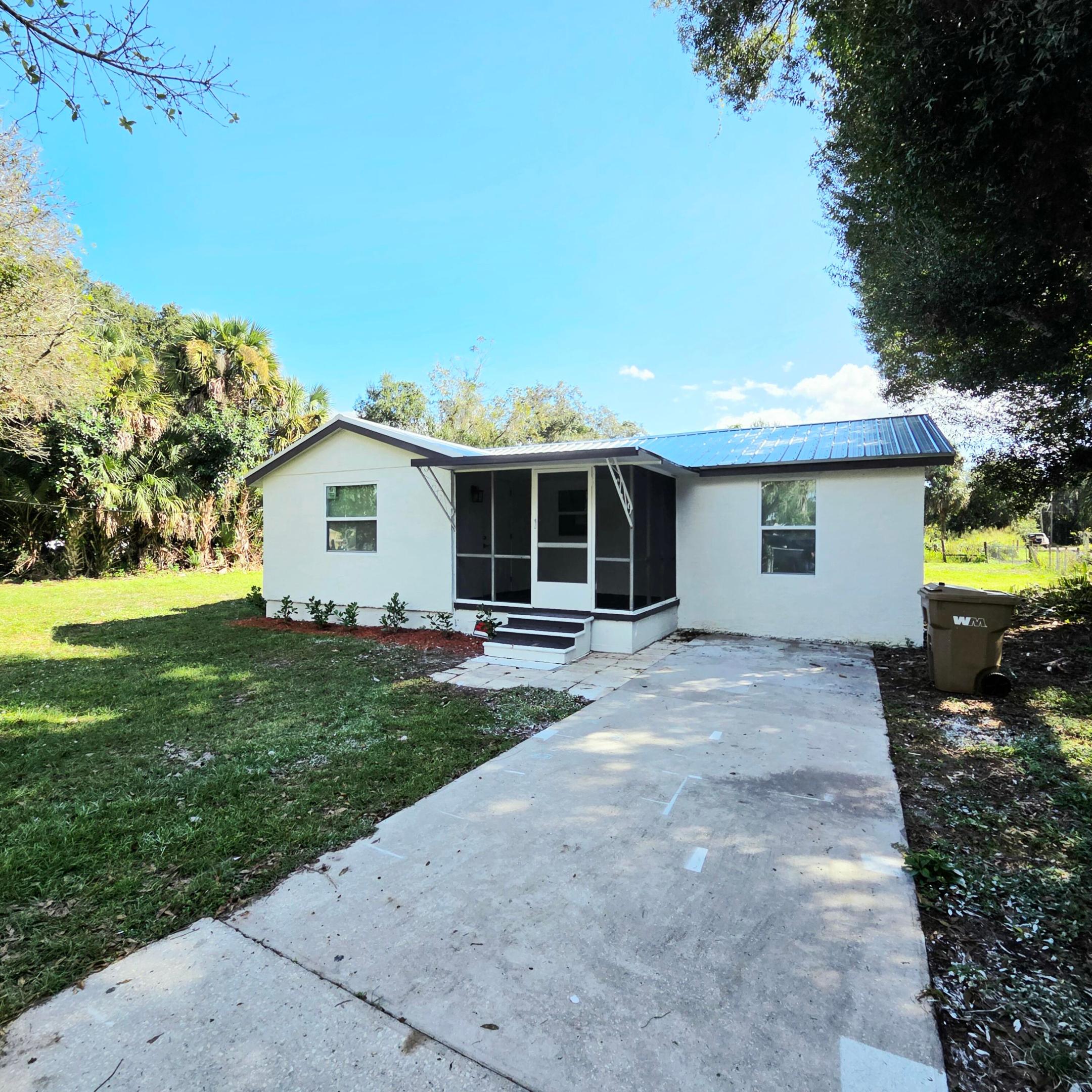 1115 SW 10th Street — photo
