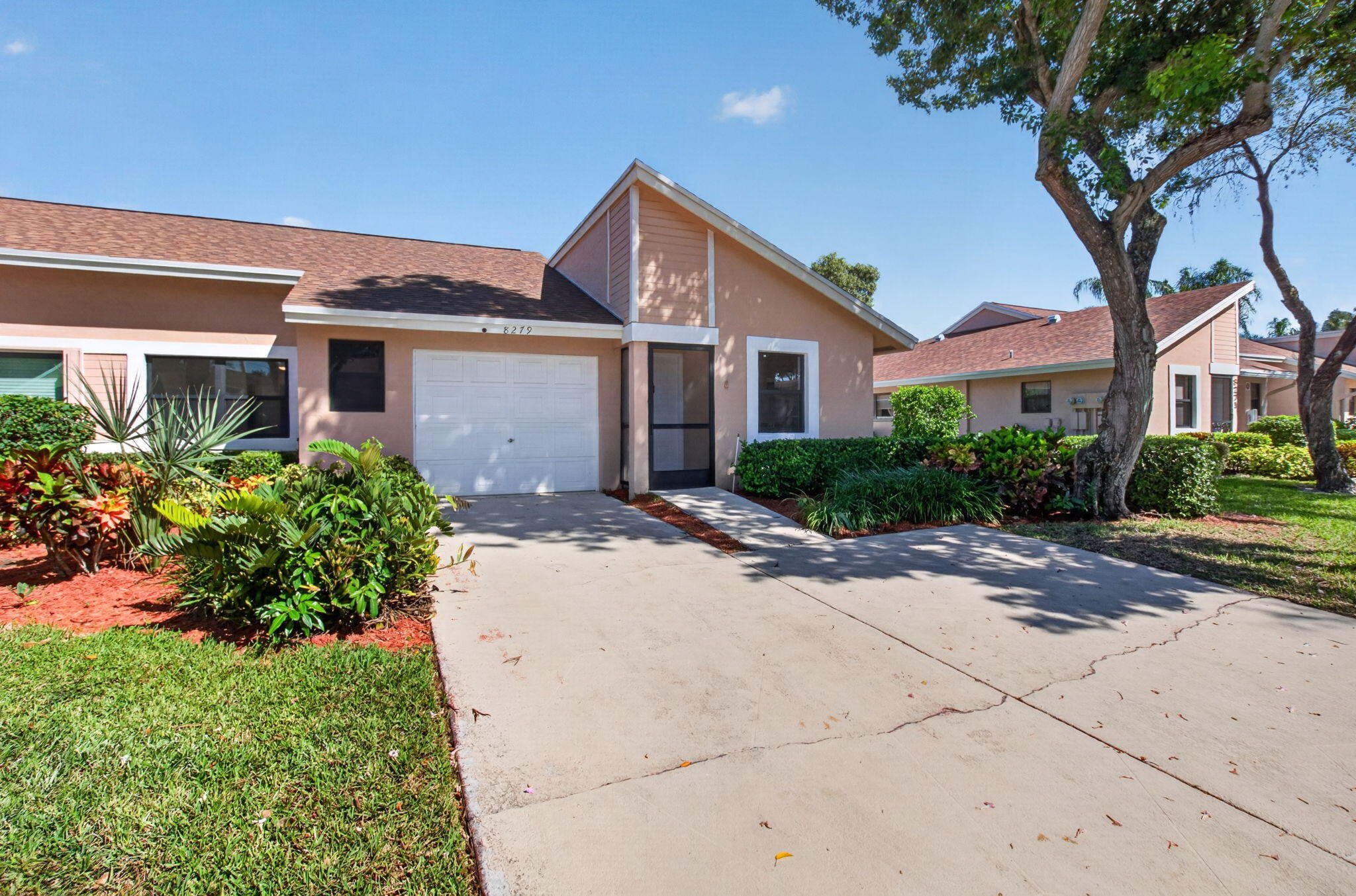 8279 Summerbreeze Lane — photo