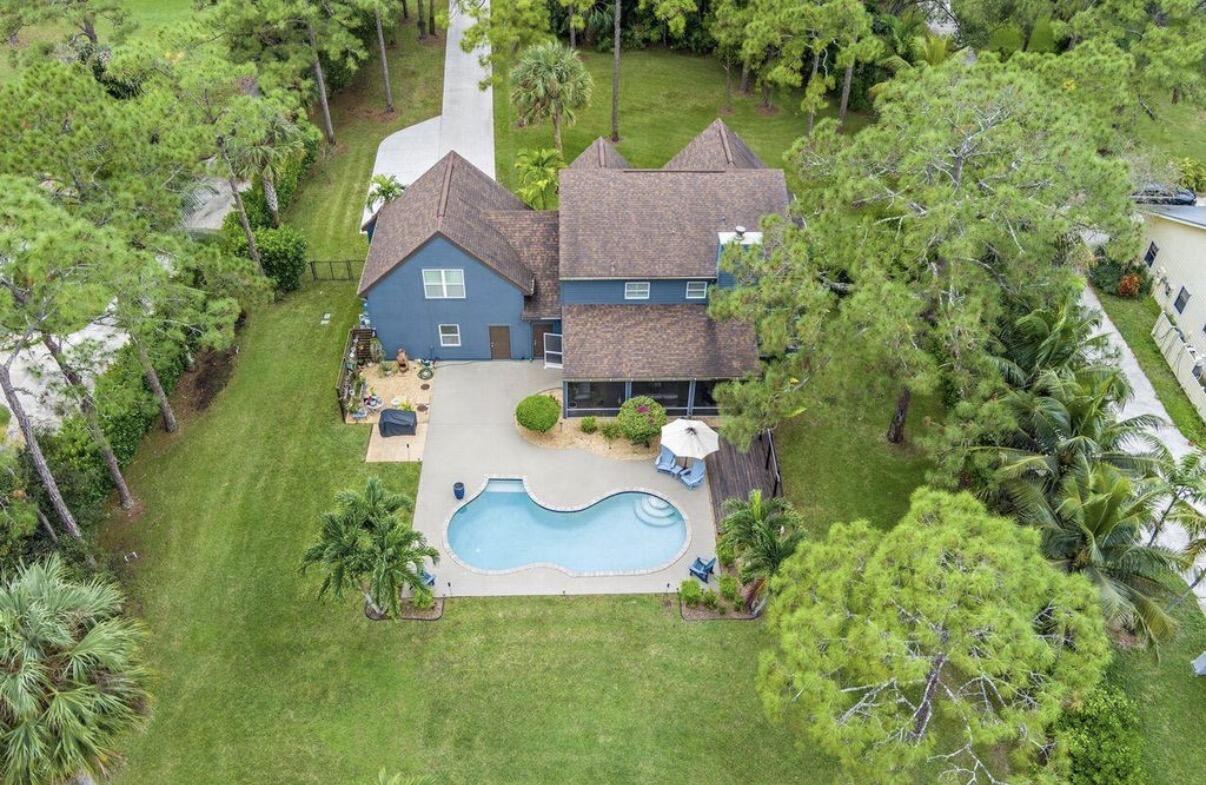 10070 Trailwood Circle — photo