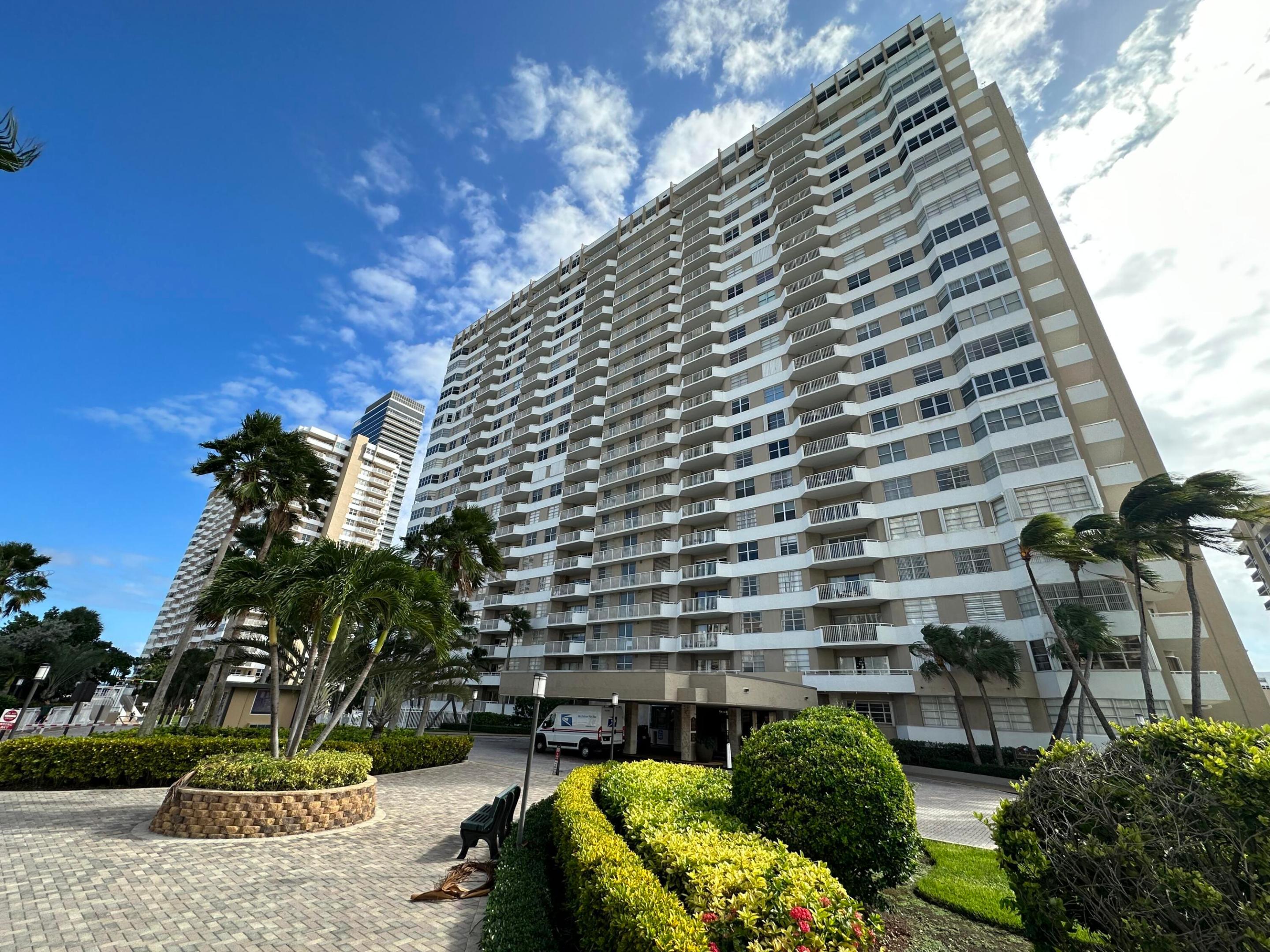 1985 S Ocean Drive Unit 21a — photo