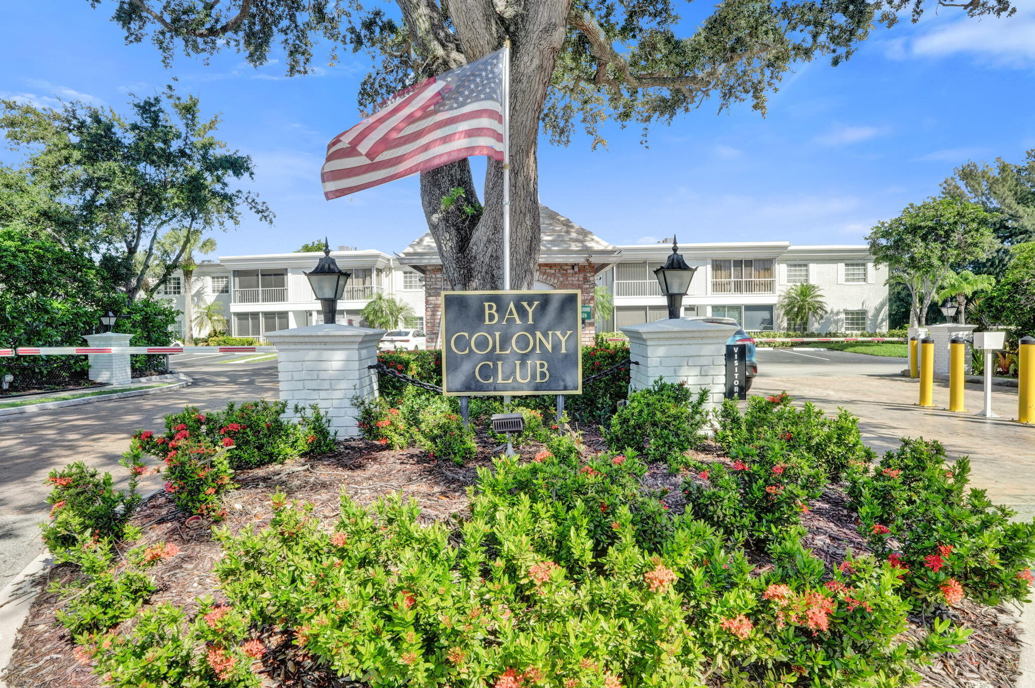 6469 Bay Club Drive Unit 3 — photo