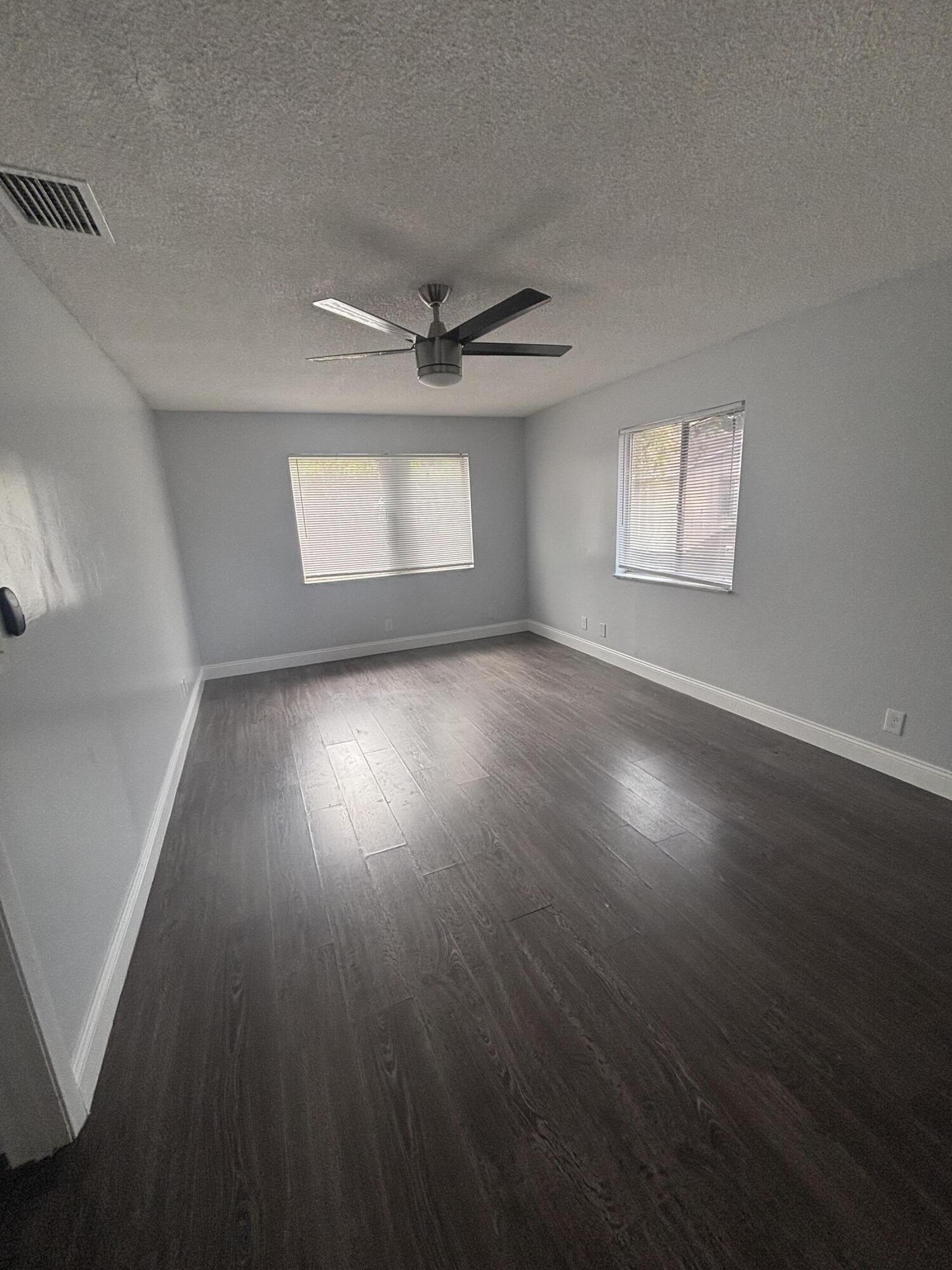 2115 NW 59th Terrace Unit 61-E — photo