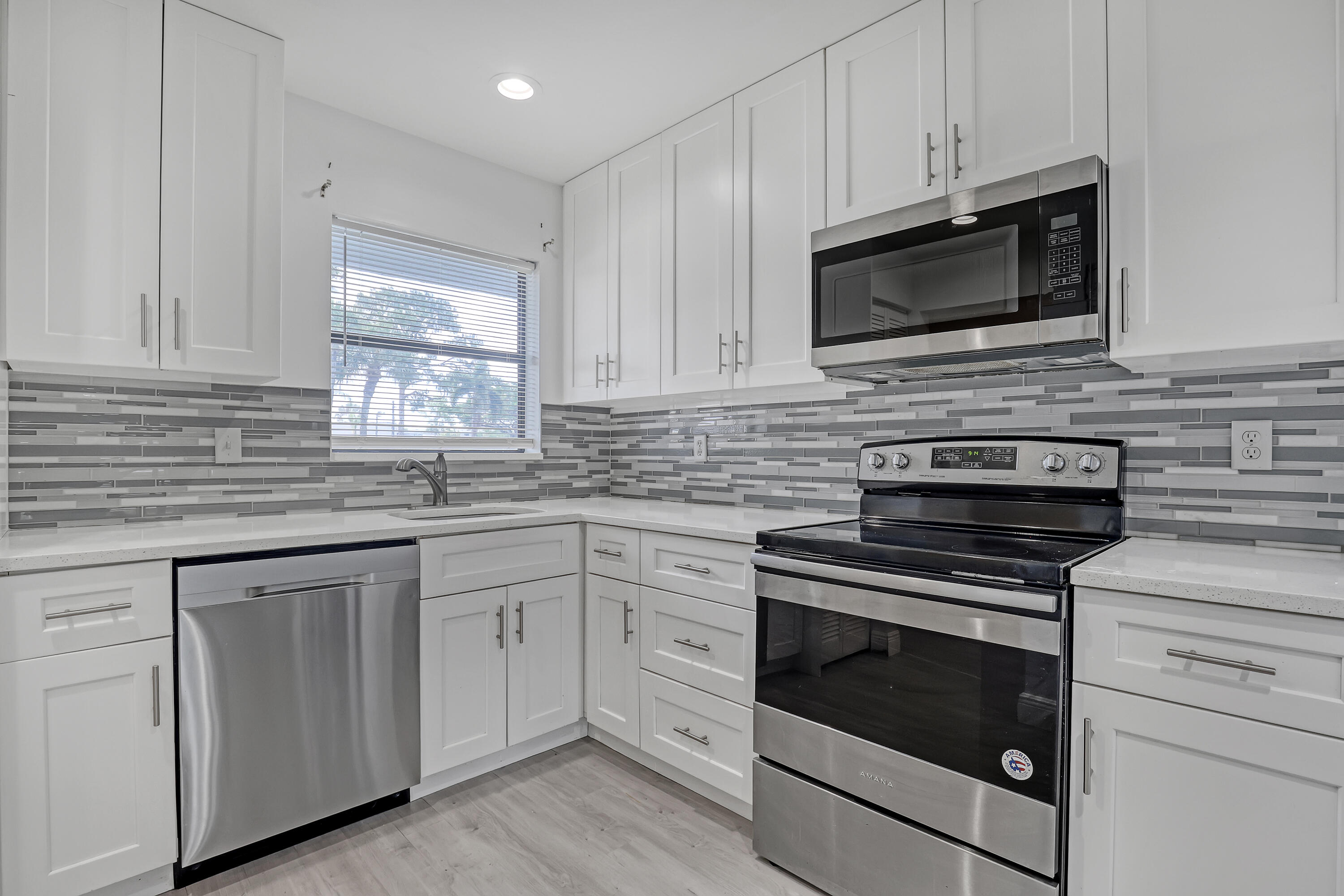 4575 Lucerne Lakes Boulevard Unit 103 — photo
