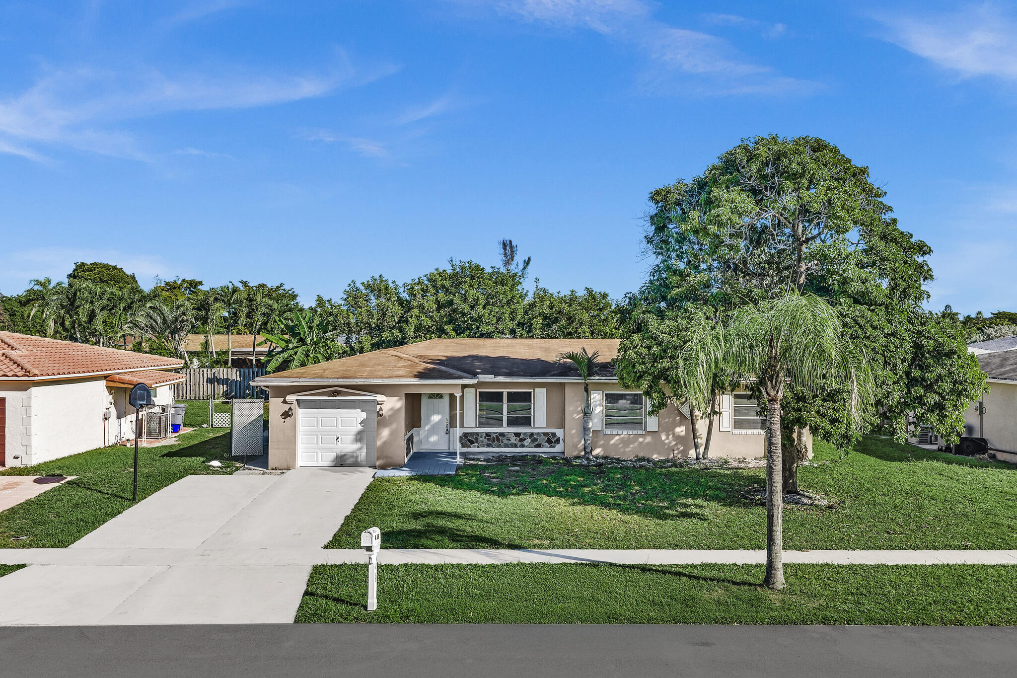 4719 Bison Street — photo