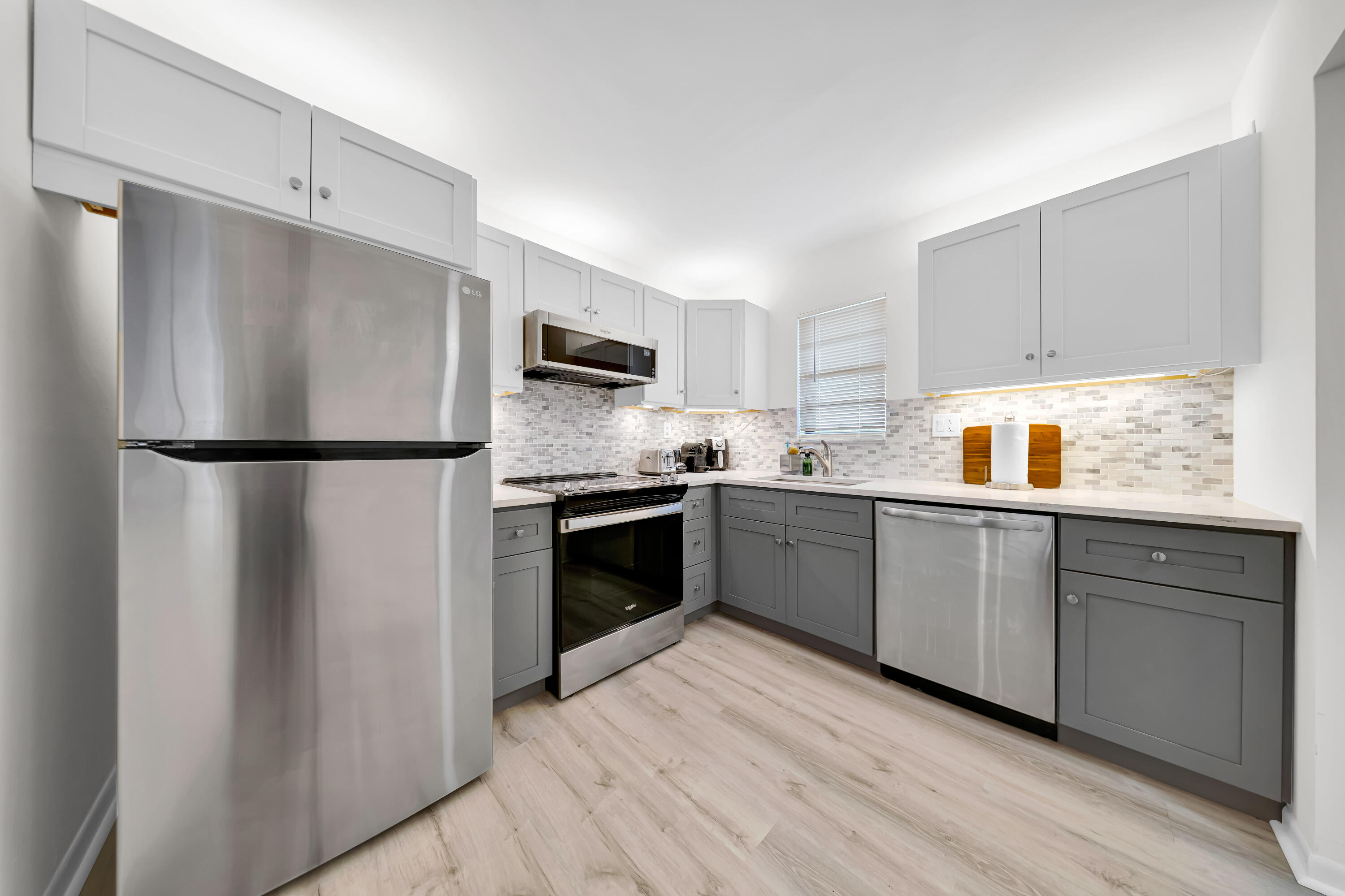 9233 SW 8th Street Unit 305 — photo