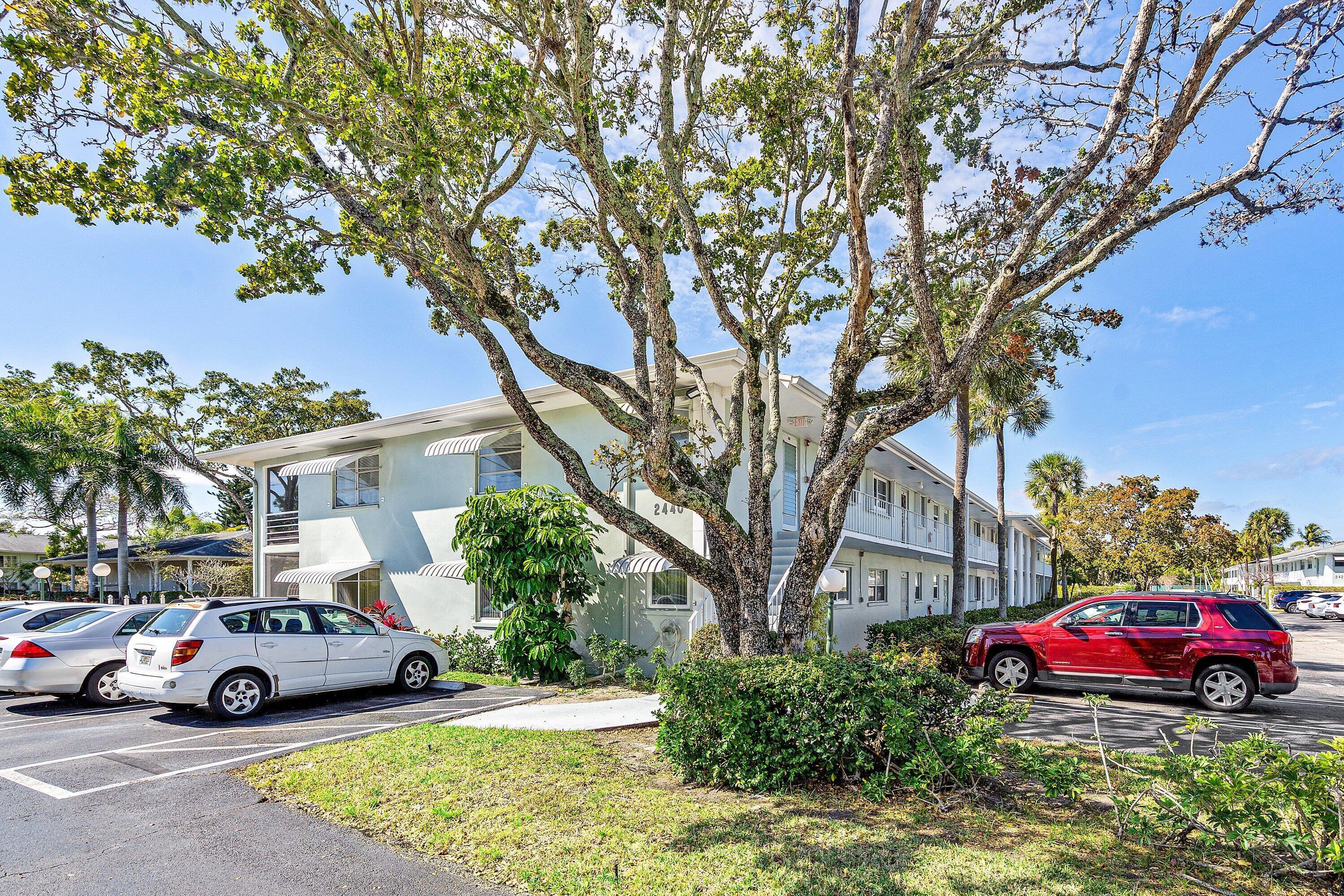 2440 SW 22nd Avenue Unit 703 — photo
