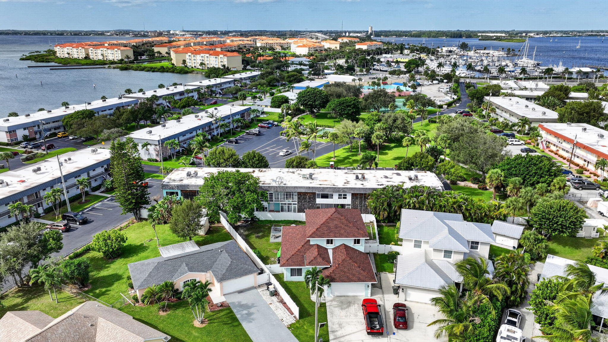 1200 Colonnades Drive Unit 207 — photo
