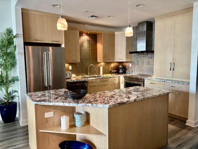 300 S Australian Avenue Unit 328 — photo
