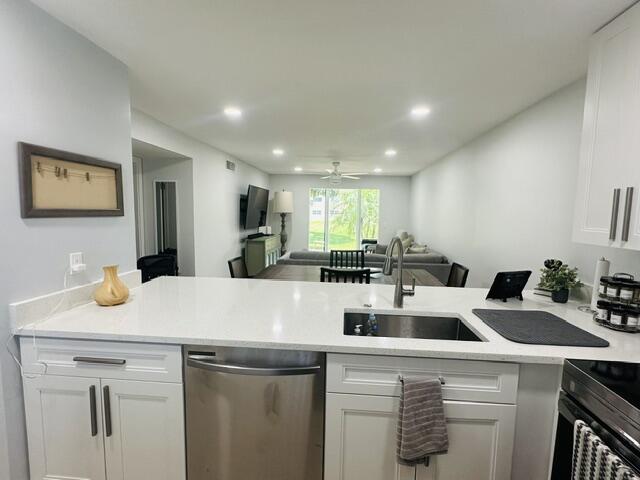2601 NE 3rd Court Unit 1050 — photo