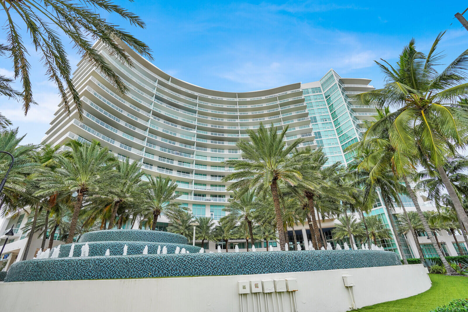 1 N Ocean Boulevard Unit 1207 — photo