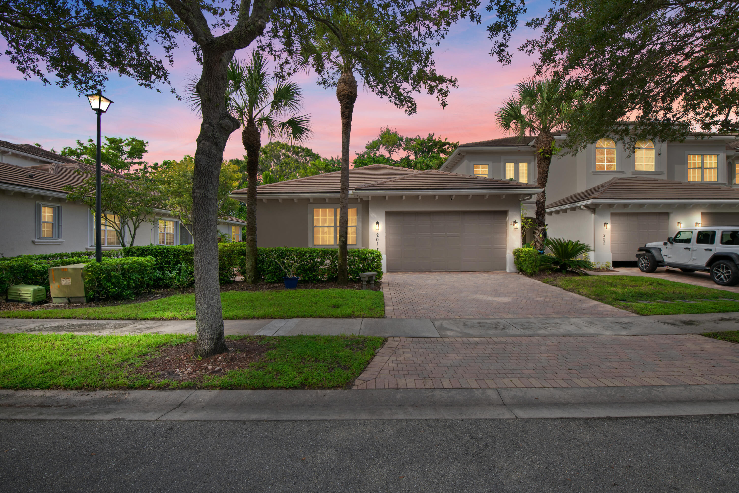 6435 Bella Circle Unit 201 — photo